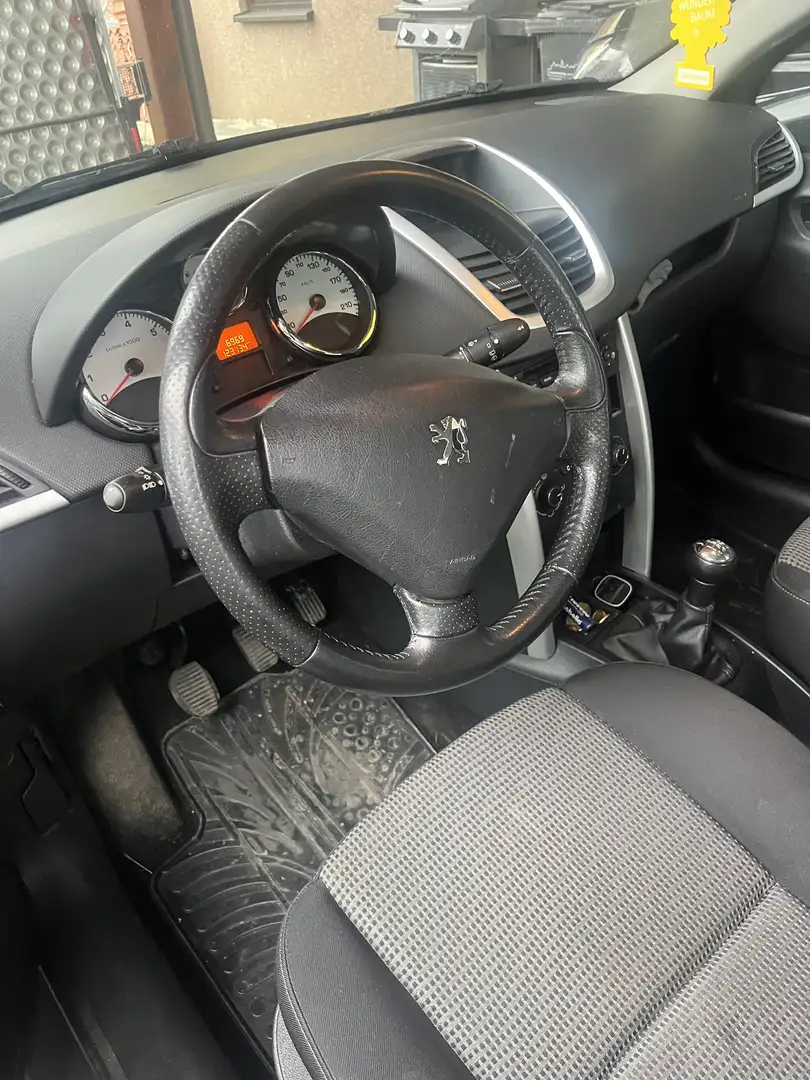 Peugeot 207 Active 1,4 16V - 1