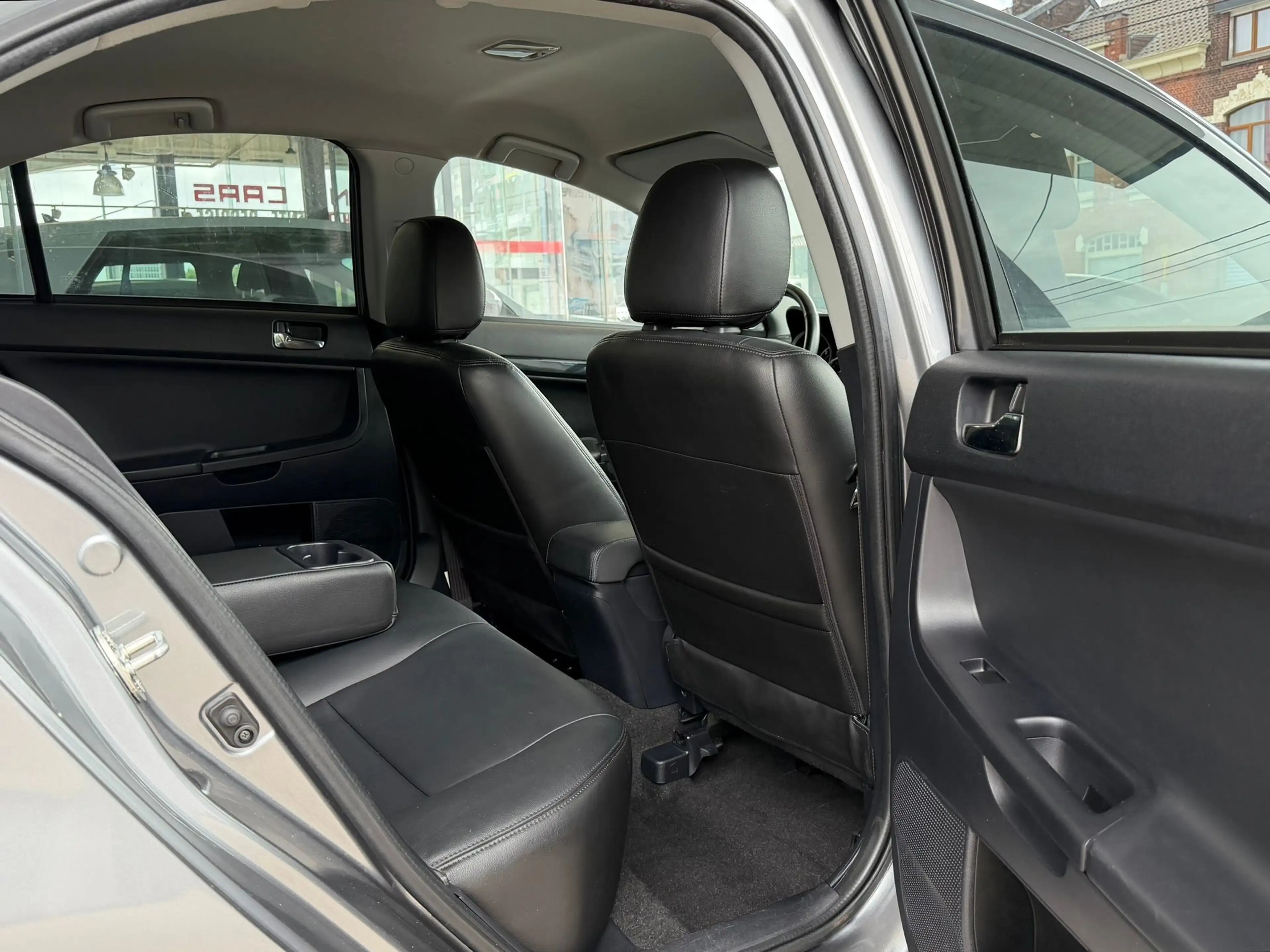Mitsubishi Lancer 1.8 DI-D 6vit. (PACK SPORT) CAMERA-CUIR-CLIM-JA18P-1PROPR-GAR 12MOIS — photo 12
