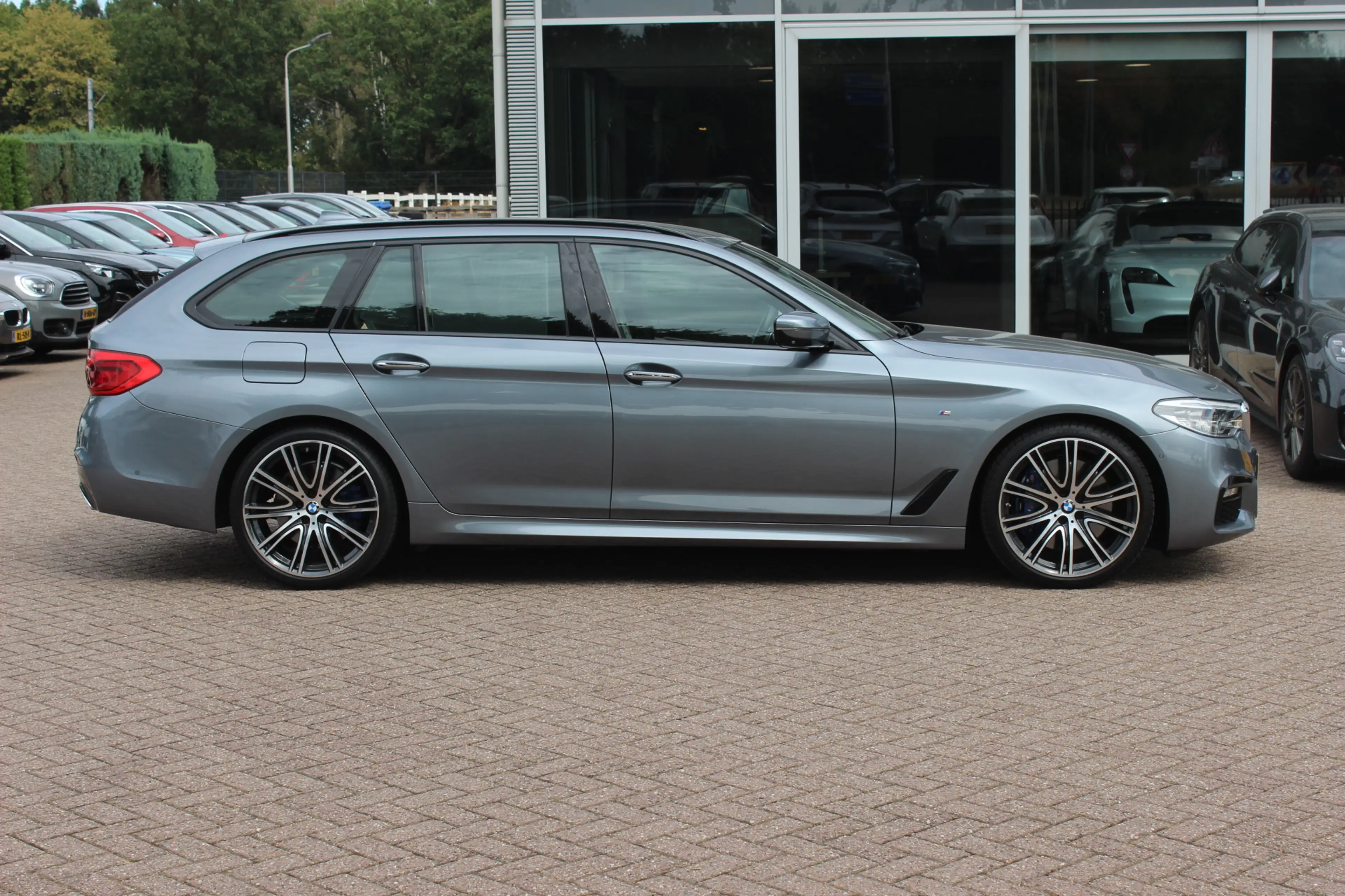 BMW 540 5-serie Touring 540i xDrive High Exe. M Sport / Tr — photo 5