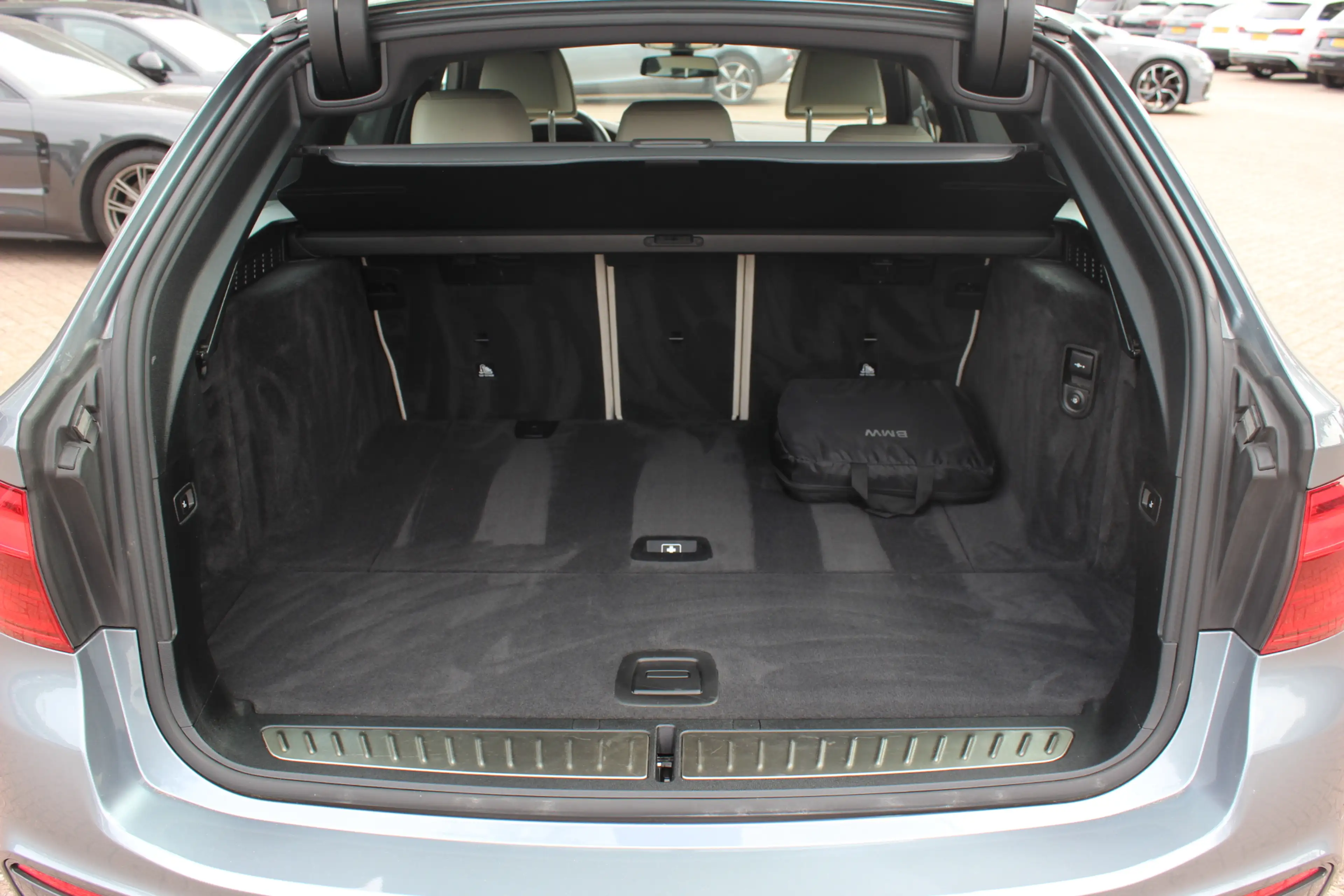 BMW 540 5-serie Touring 540i xDrive High Exe. M Sport / Tr — photo 16