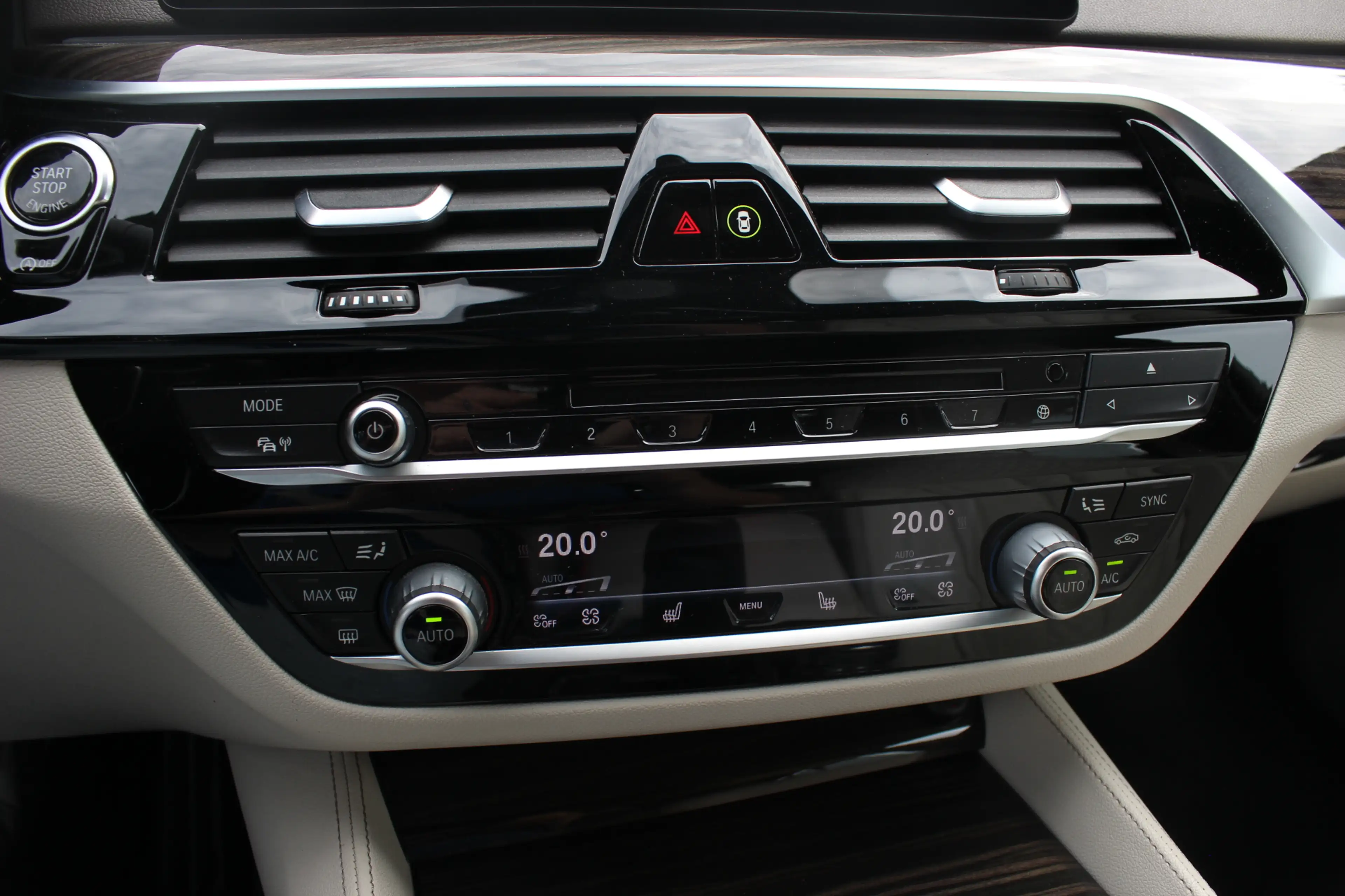 BMW 540 5-serie Touring 540i xDrive High Exe. M Sport / Tr — photo 30