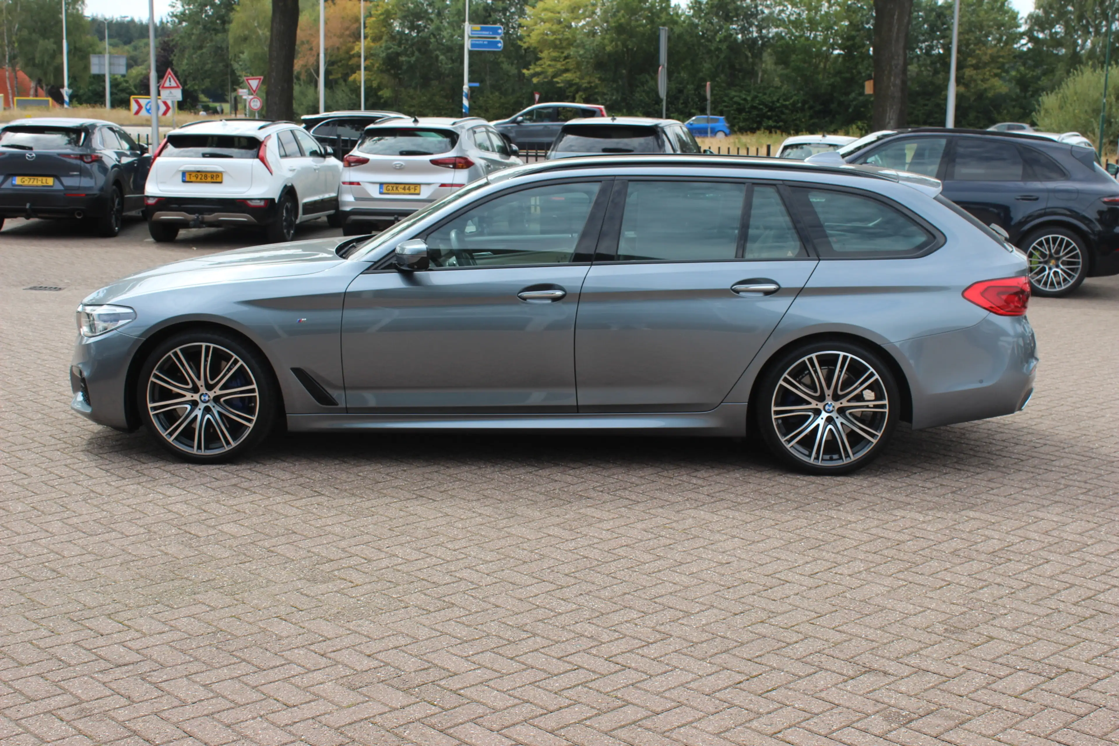 BMW 540 5-serie Touring 540i xDrive High Exe. M Sport / Tr — photo 7