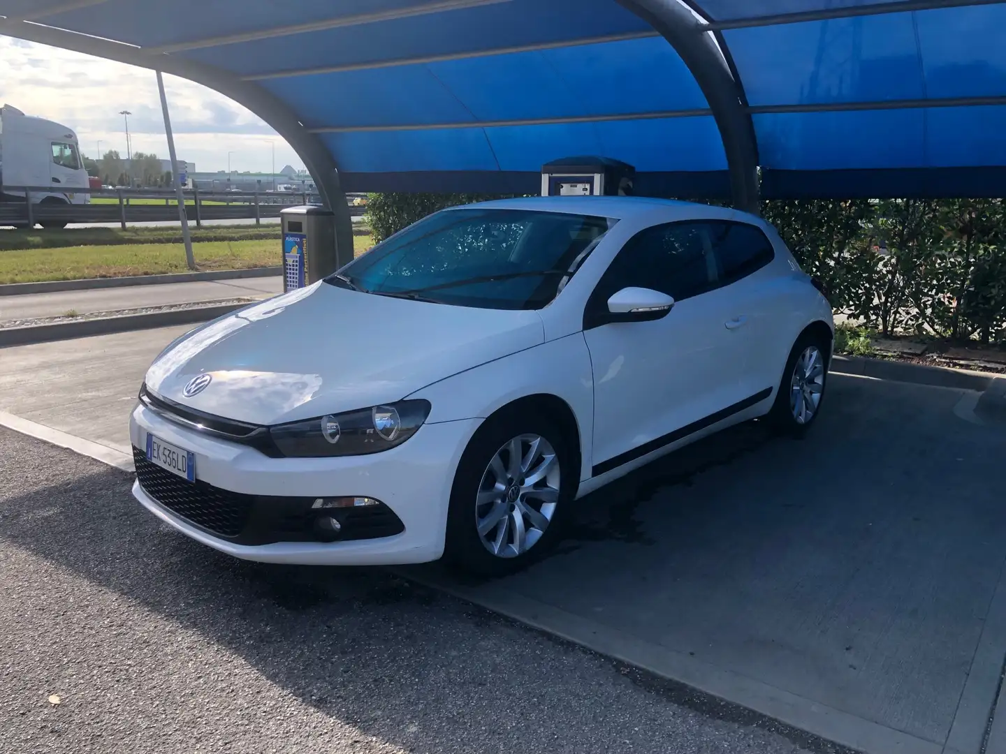 Volkswagen Scirocco 1.4 tsi 122cv Bianco - 1