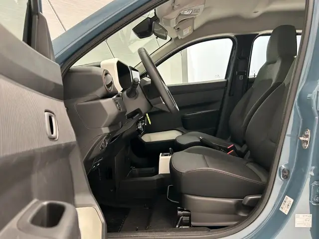 Dacia Spring view 11