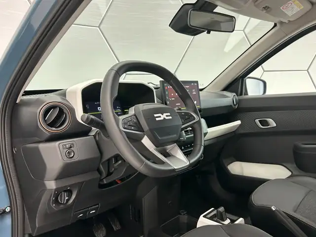 Dacia Spring view 12