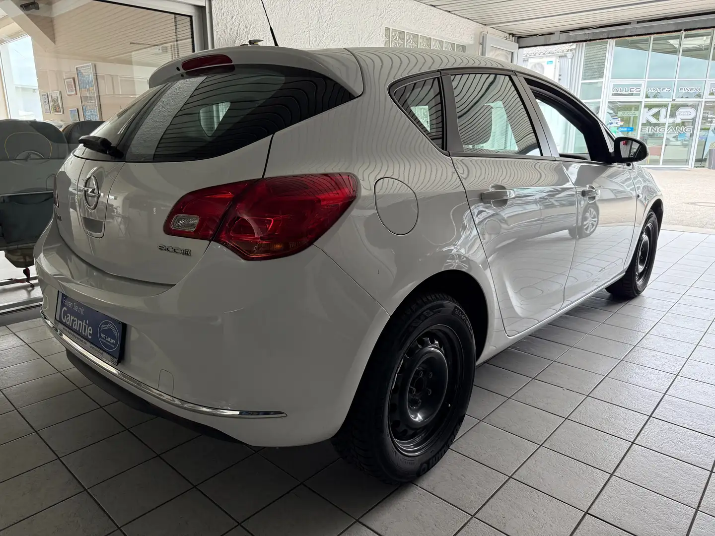Opel Astra J 1.4 LIMOUSINE *SELECTION* Weiß - 2