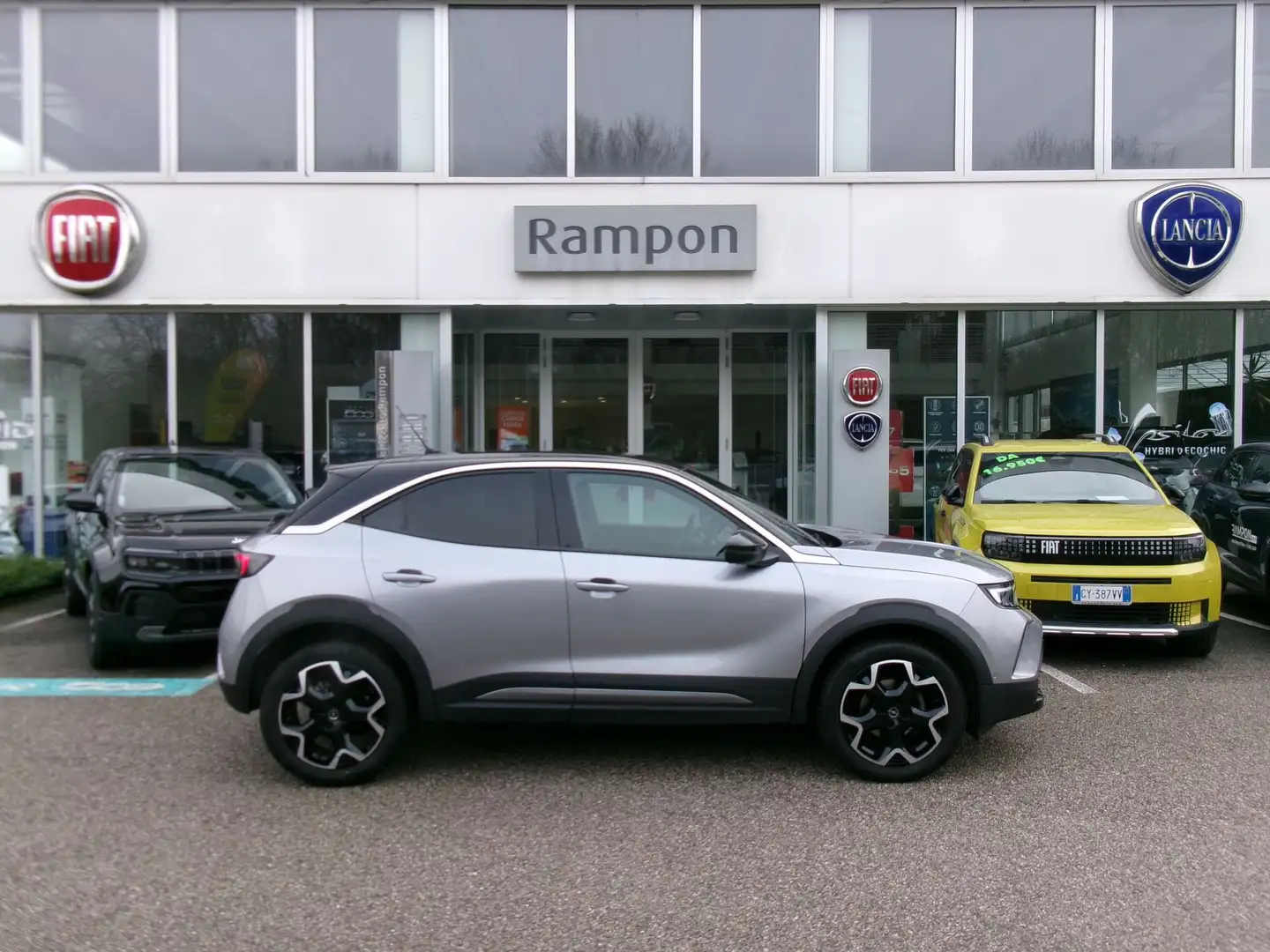 Opel Mokka Mokka 1.2 Turbo 136 CV Elegance Grau - 2