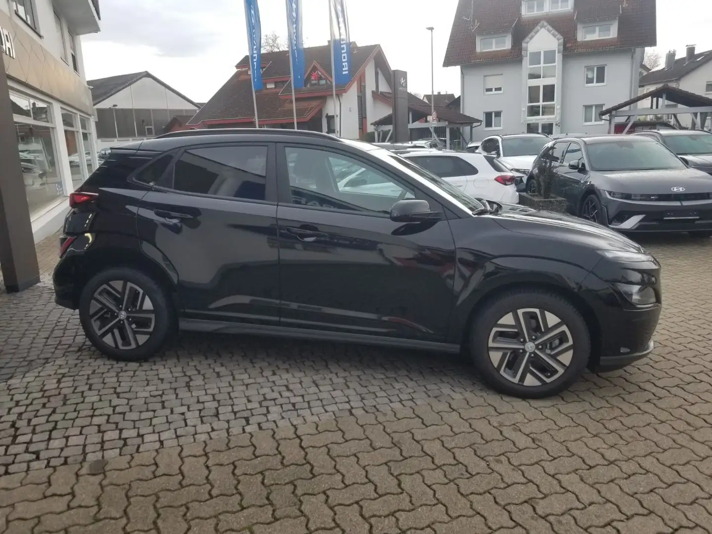 Hyundai KONA ELEKTRO 39kWh 100kW Edition 30 Plus-Paket Schwarz - 2