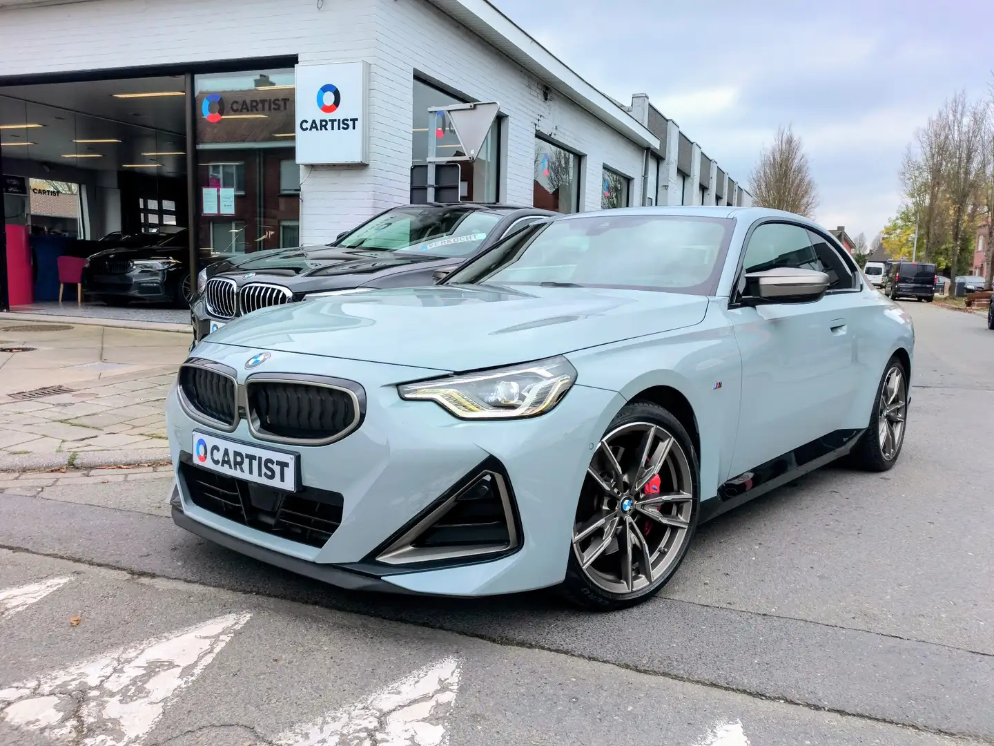 BMW 240 M240i xDrive BMW GARANTIE TOT 15 MEI 2027 Gris - 1