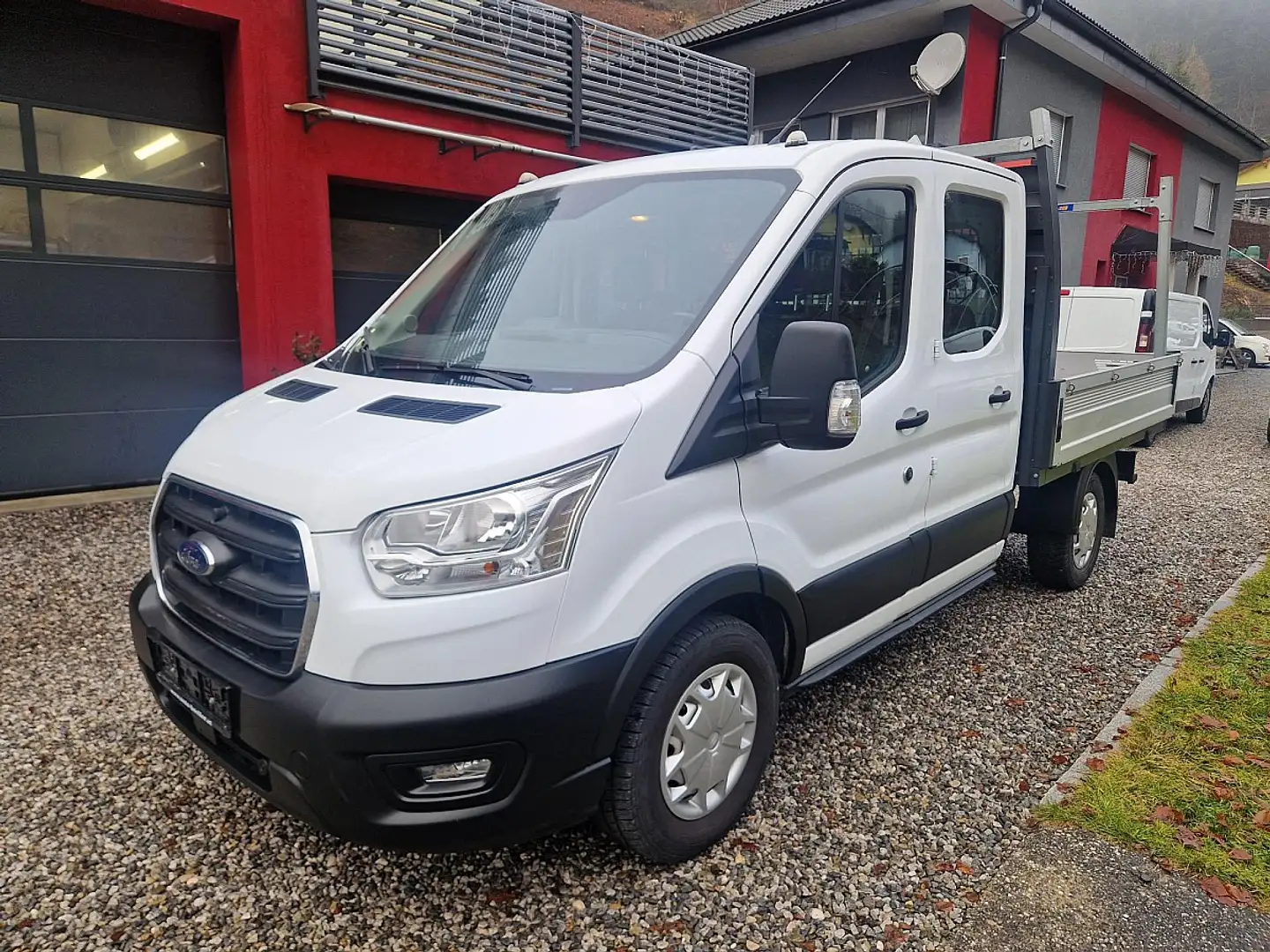 Ford Transit Transit 2,0 TDCi DoKa 2,0 L2H1 350 Trend Vorste... Weiß - 2