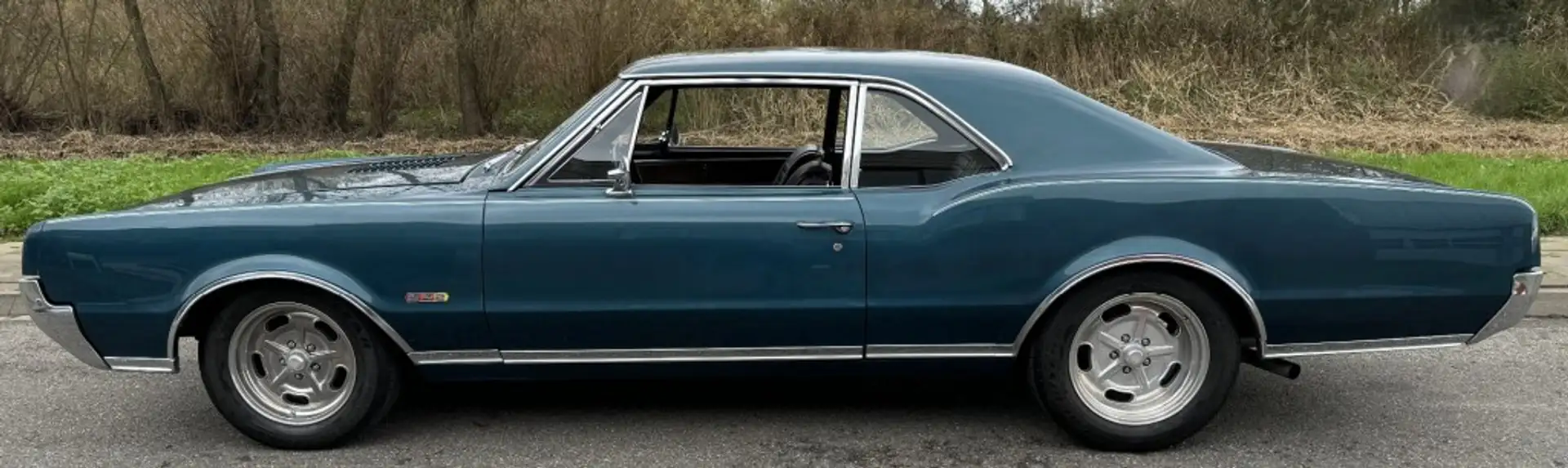 Oldsmobile Cutlass 442 Coupe Verde - 2