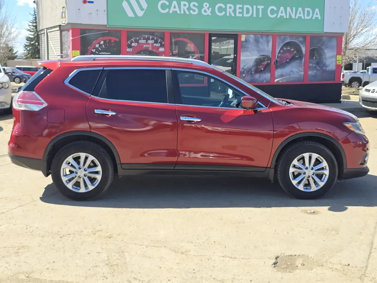 Nissan Rogue снимка Nissan Rogue