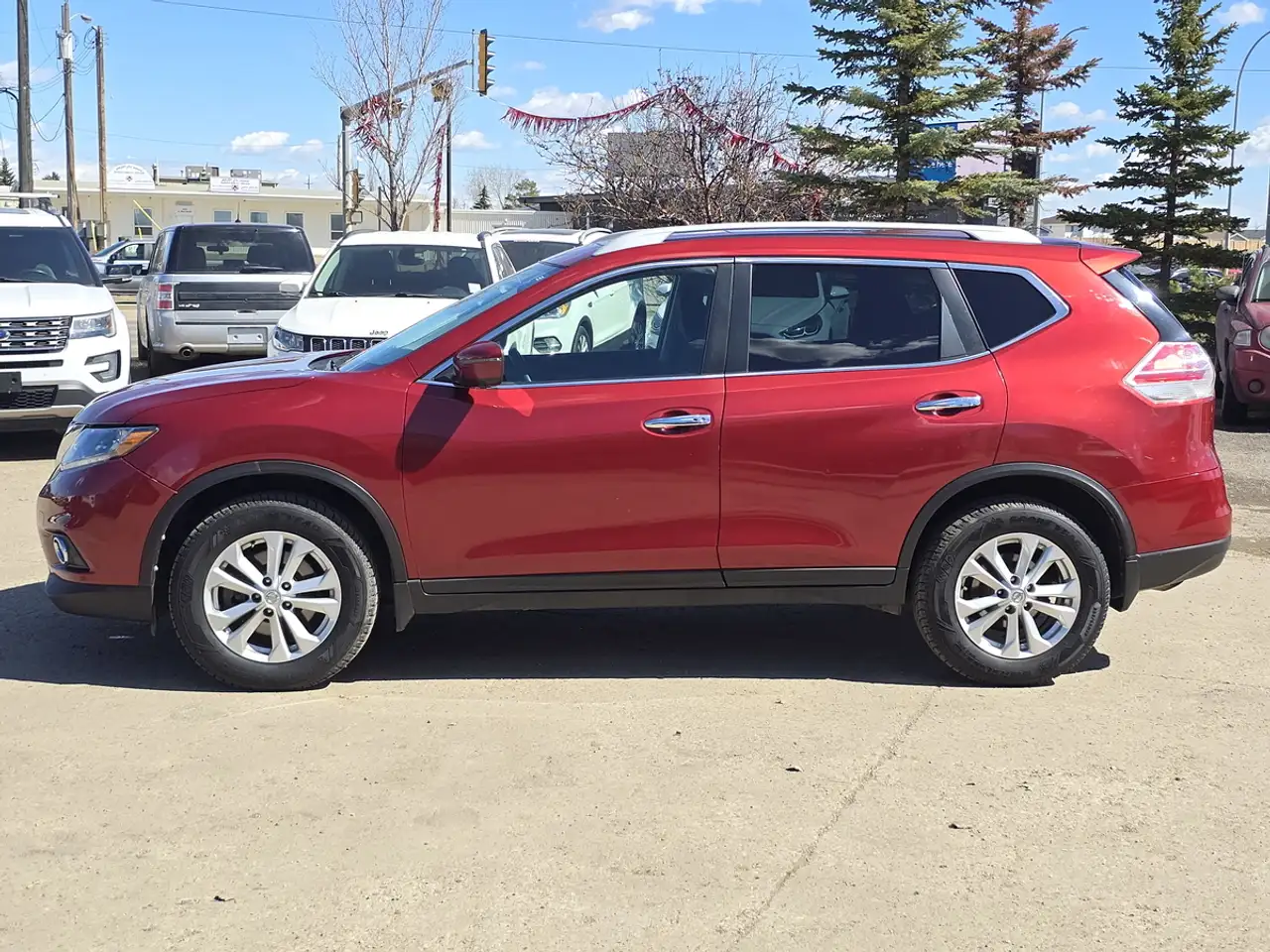 Nissan Rogue снимка Nissan Rogue