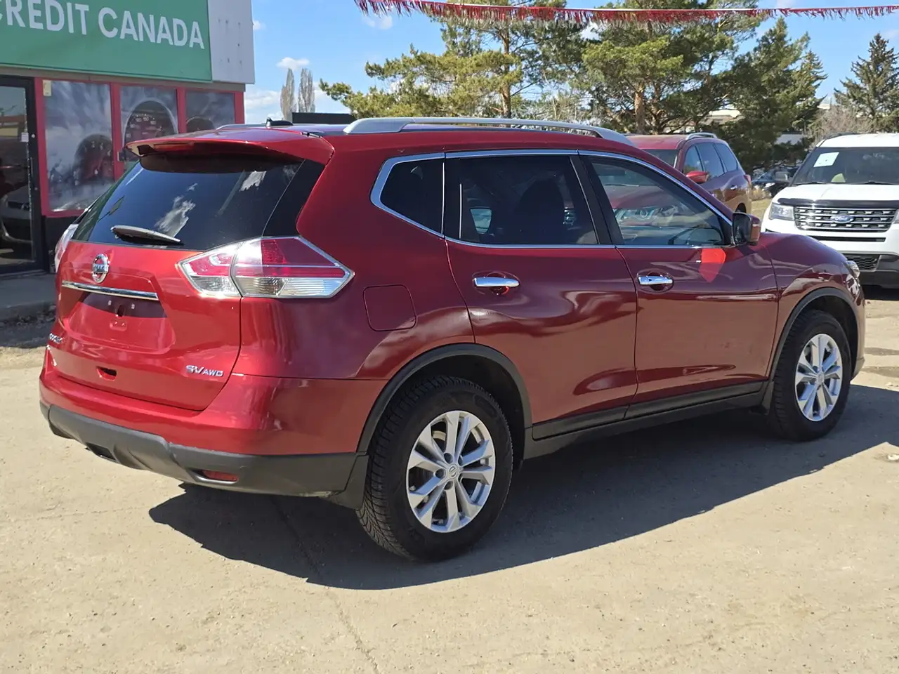 Nissan Rogue снимка Nissan Rogue