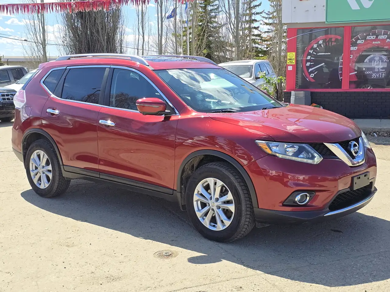 Nissan Rogue снимка Nissan Rogue