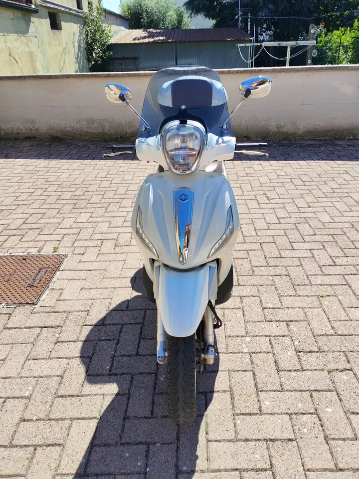 Piaggio Beverly 300