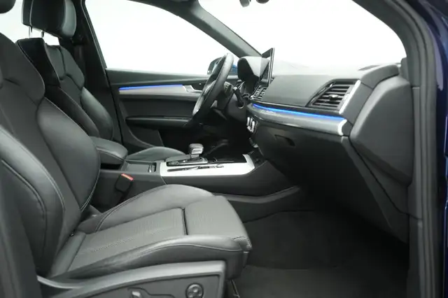 Audi Q5 view 7