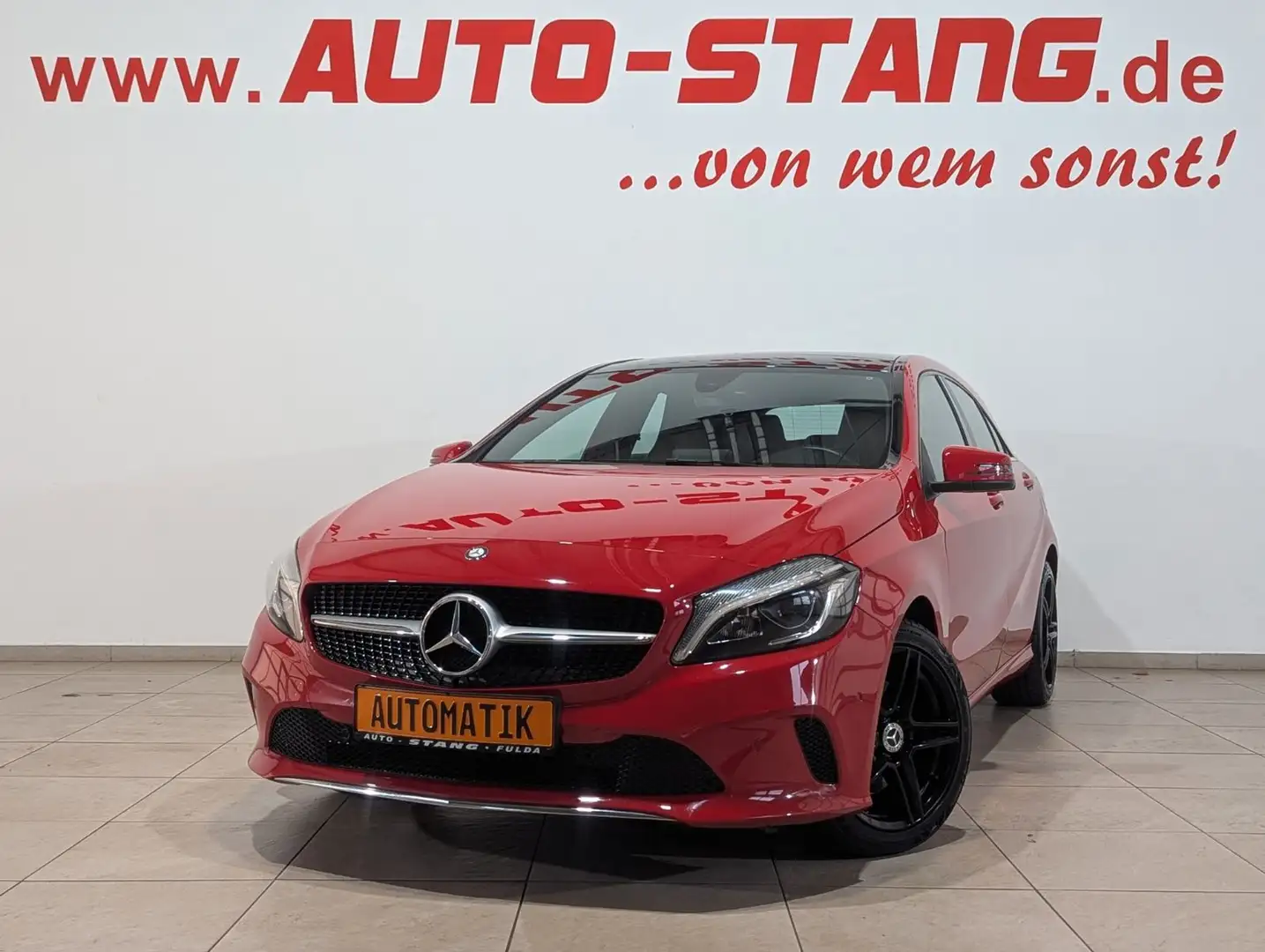 Mercedes-Benz A 180 Score**TOTWINKEL+TEILLEDER+KAMERA+NAVI** Rouge - 1