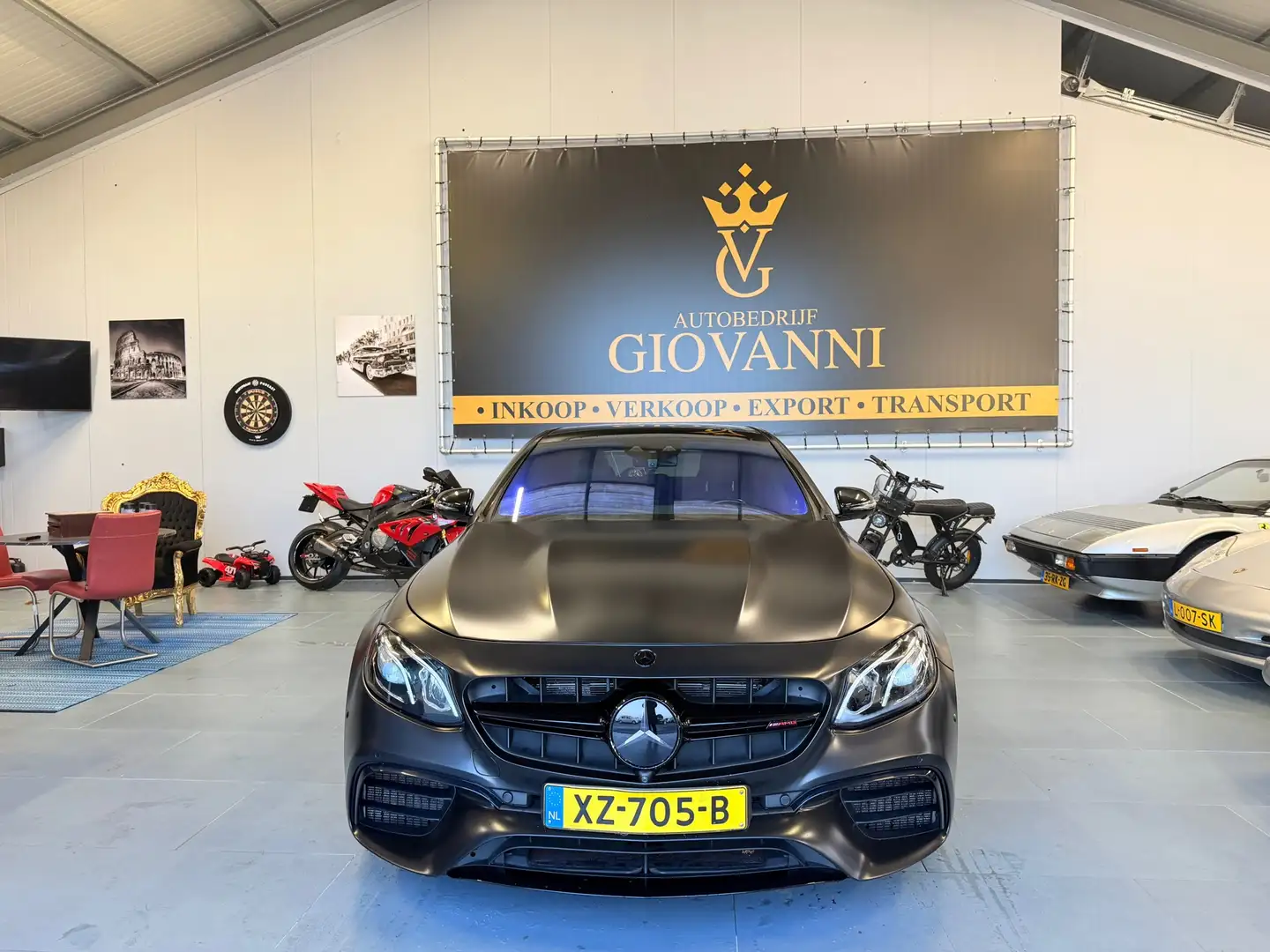 Mercedes-Benz E 63 AMG S 4MATIC Premium Plus Grün - 2