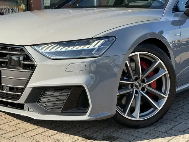 Audi A7 view 4