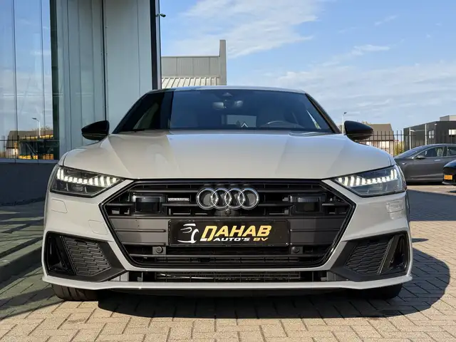 Audi A7 view 5