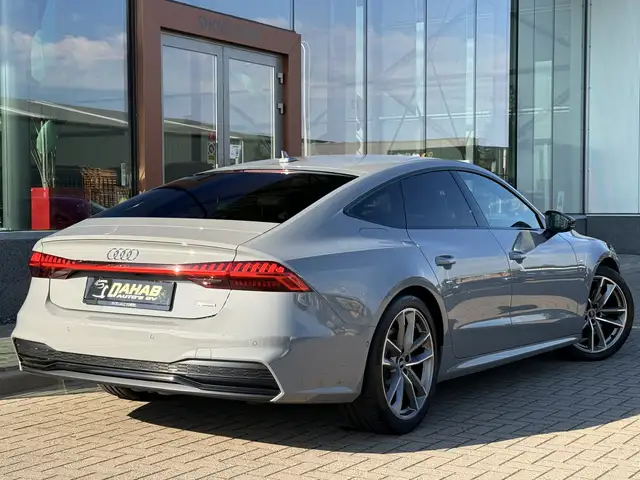 Audi A7 view 8