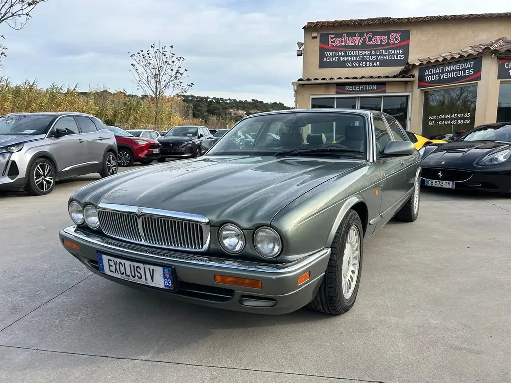 Jaguar XJ12 1995 из Европы — купить под ключ