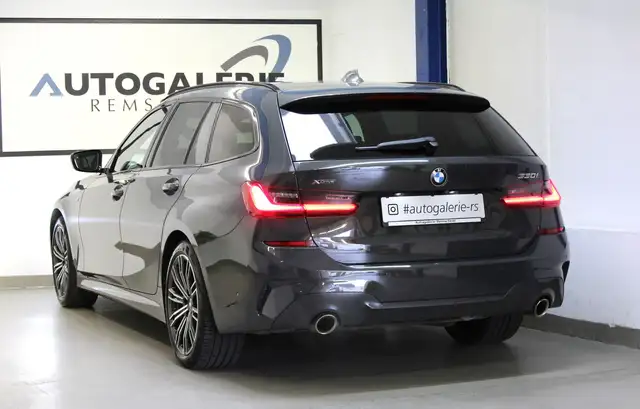 Bmw 330 i xDrive M Sport*LIVE*LASER*STHZG*AHK*1.HAND