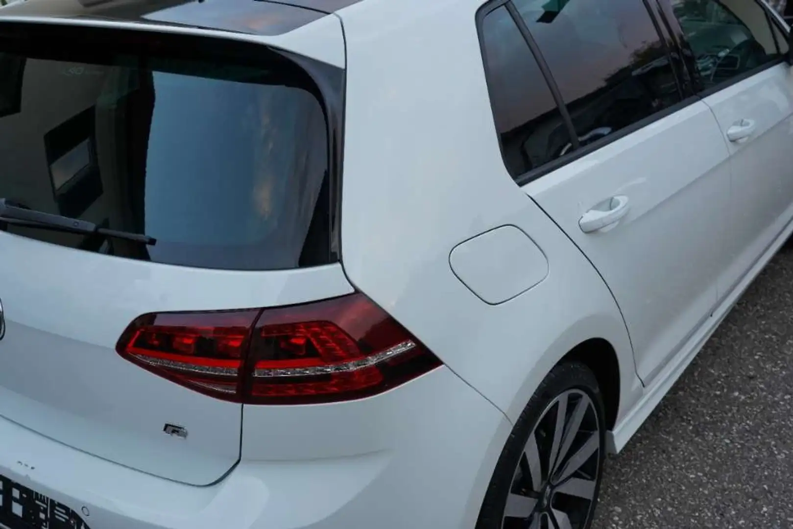 Volkswagen Golf Golf Rabbit 1,6 BMT TDI Rabbit Weiß - 1