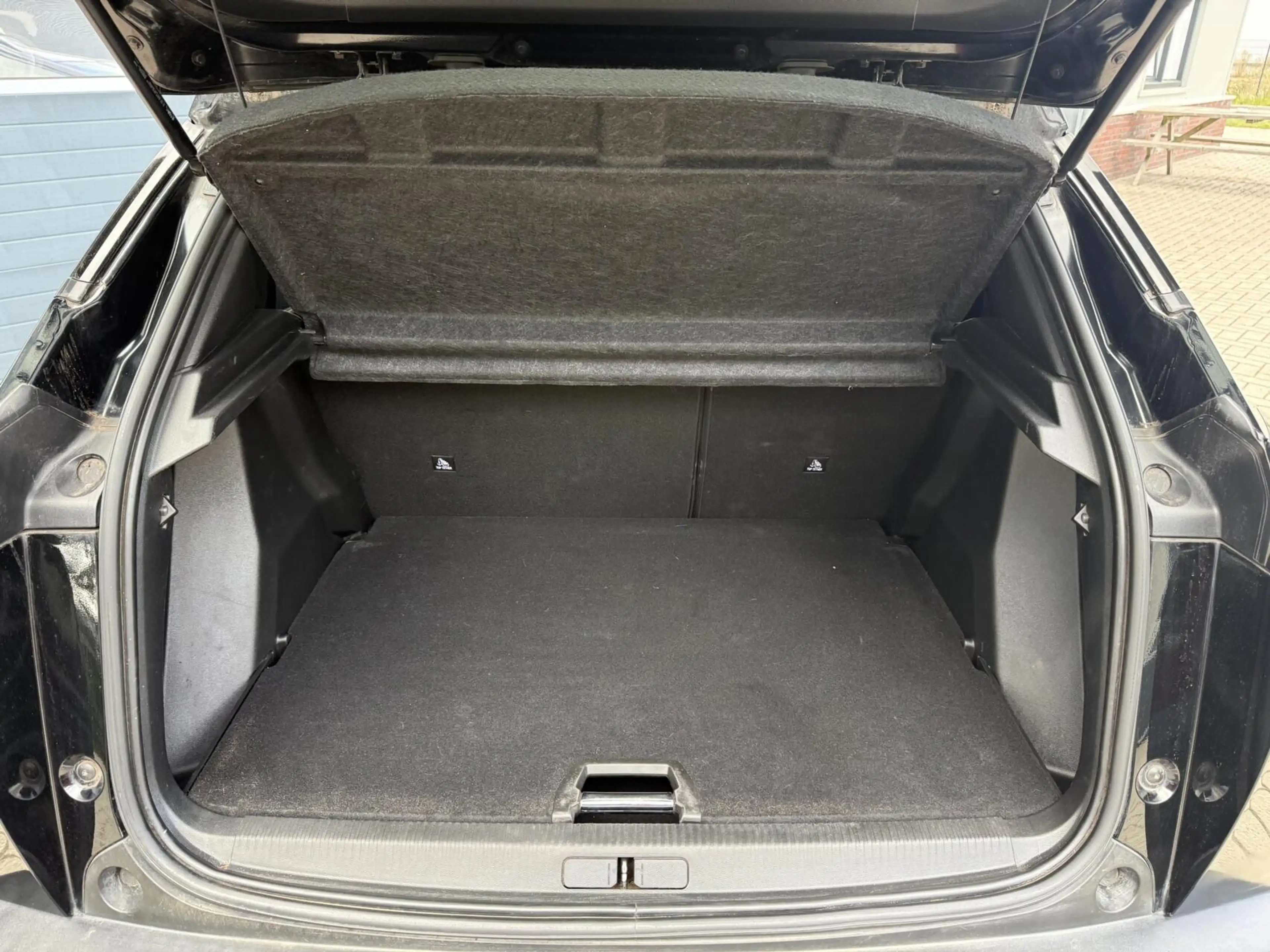Peugeot 2008 1.2 PureTech Allure | Nieuwe D-Riem | Full LED | C — photo 7
