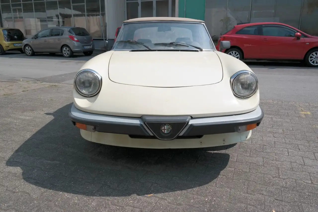 Alfa Romeo Spider 2.0 " SCHEUNENFUND ", foto 2
