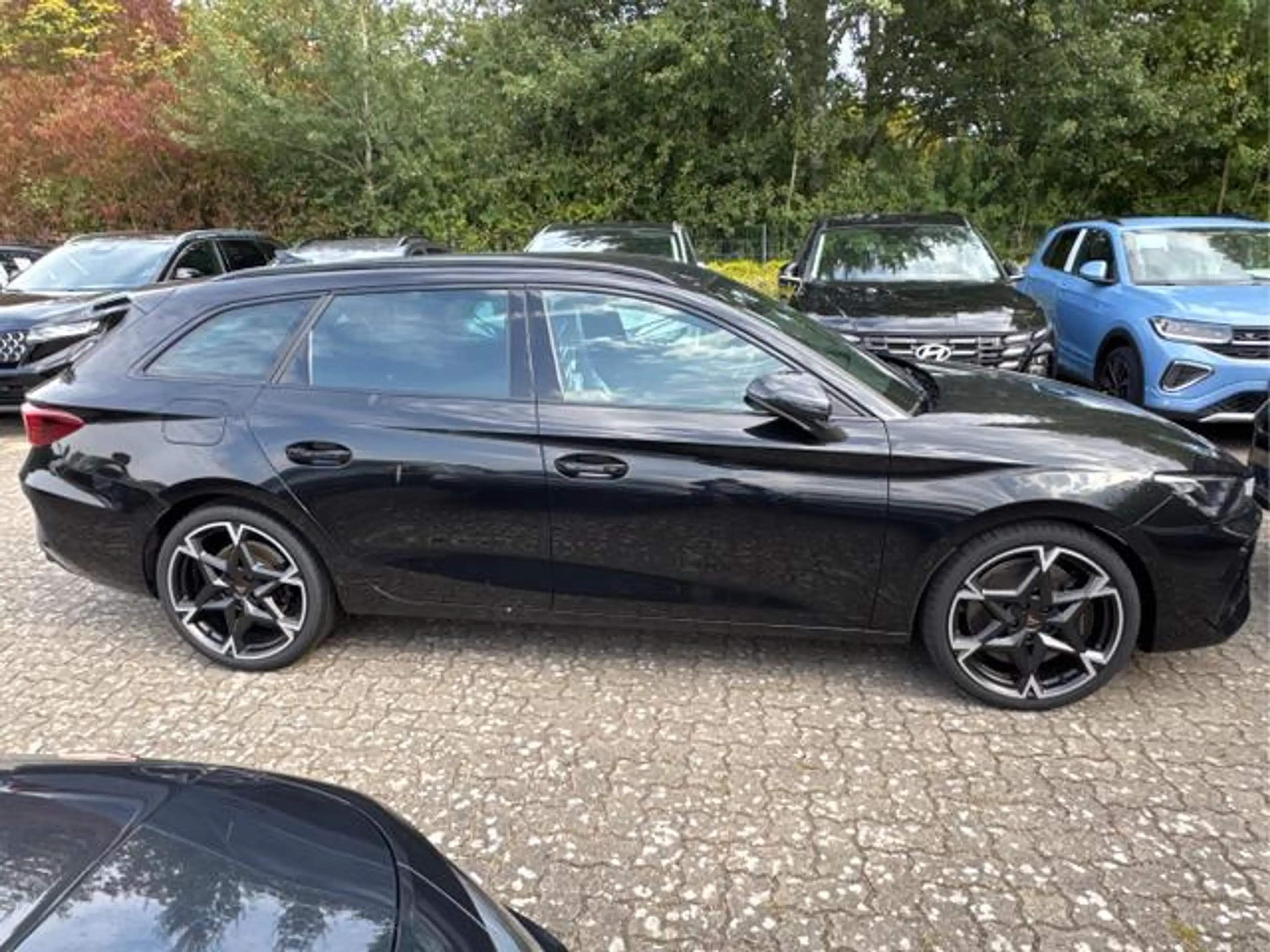 CUPRA Leon Sportstourer VZ 4x4 ST AHK+NAVI+eHK+KAME... — photo 6