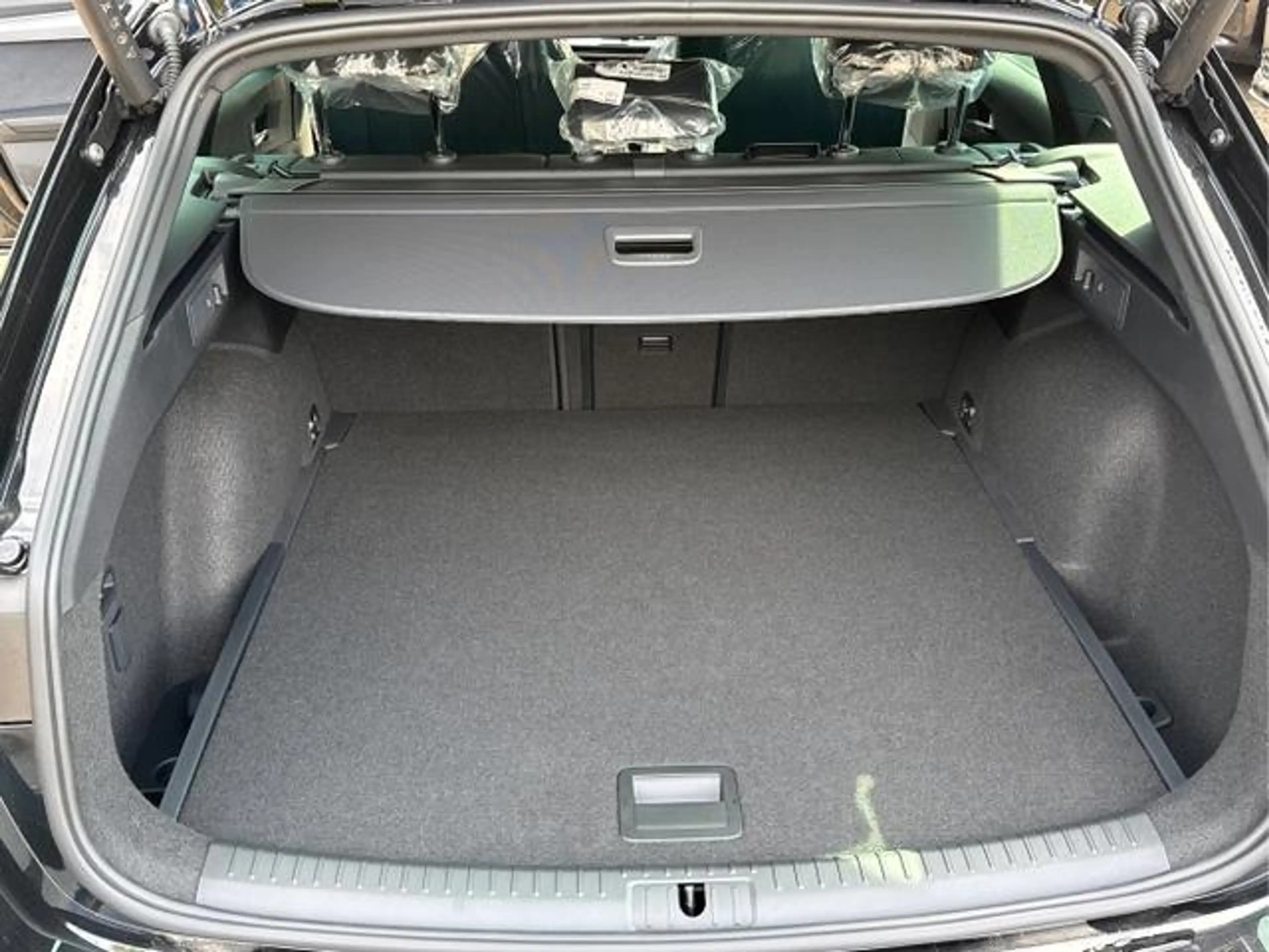 CUPRA Leon Sportstourer VZ 4x4 ST AHK+NAVI+eHK+KAME... — photo 10