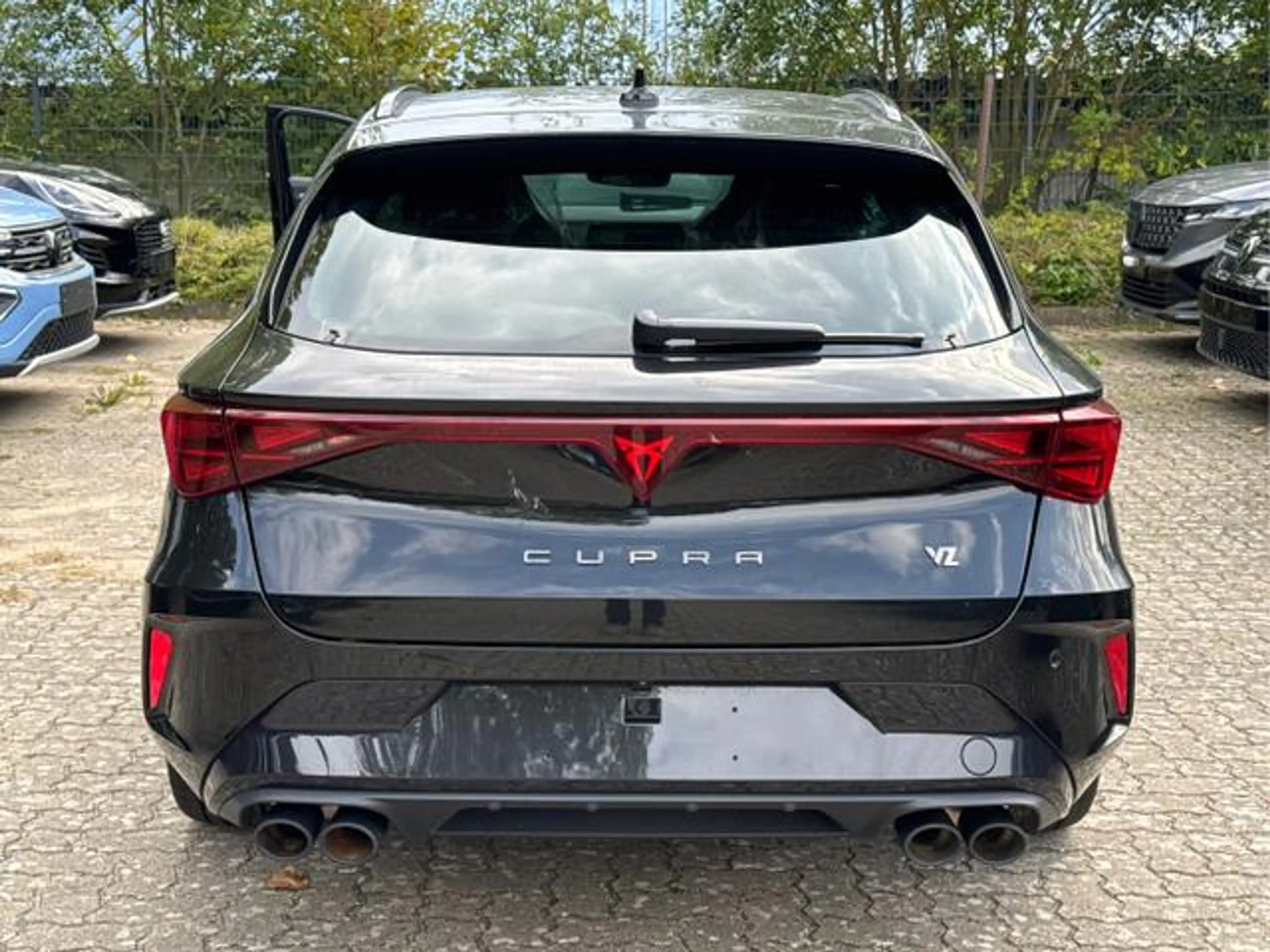 CUPRA Leon Sportstourer VZ 4x4 ST AHK+NAVI+eHK+KAME... — photo 4