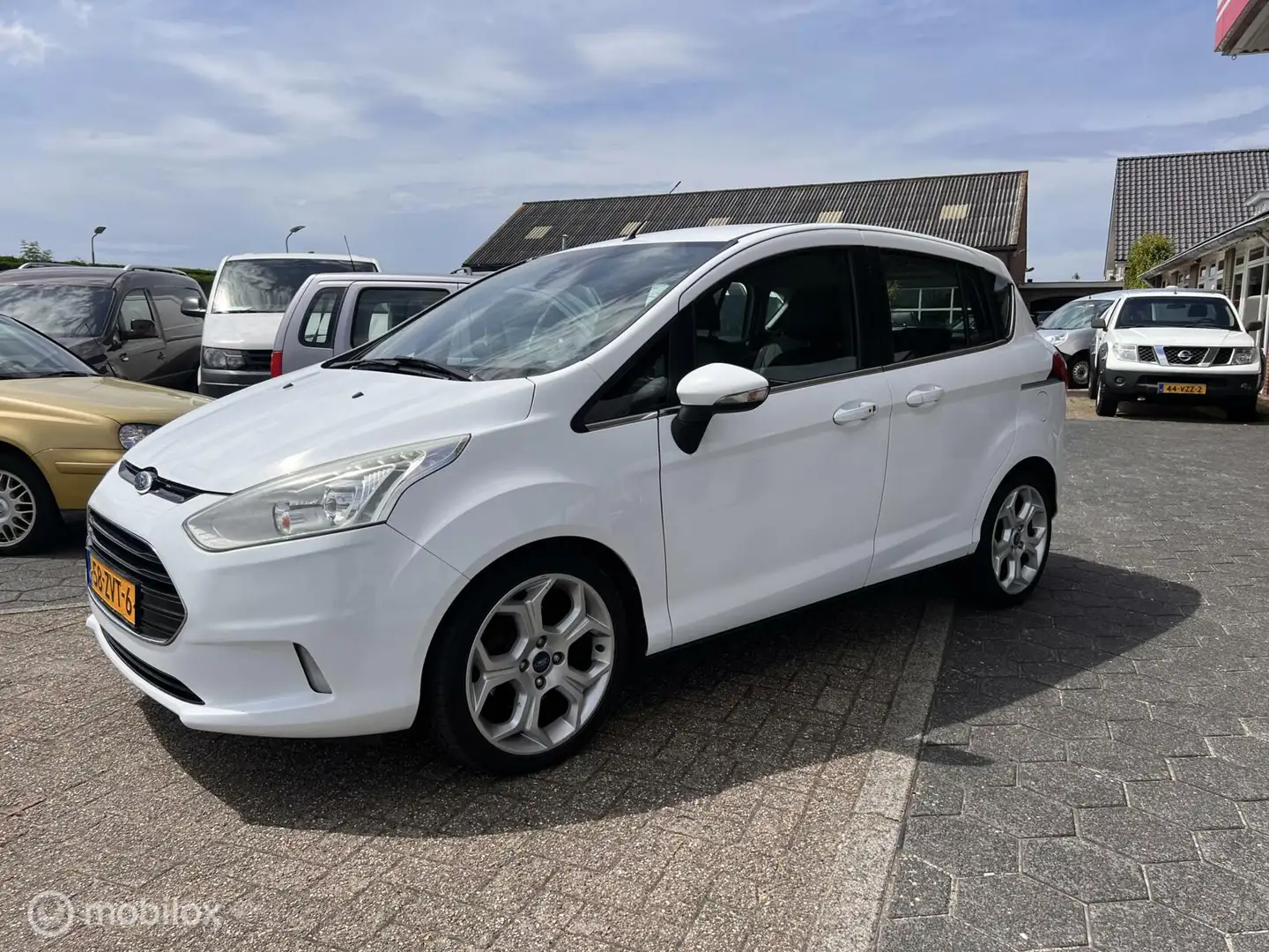 Ford B-Max 1.0 EcoBoost Titanium LEDER Weiß - 1