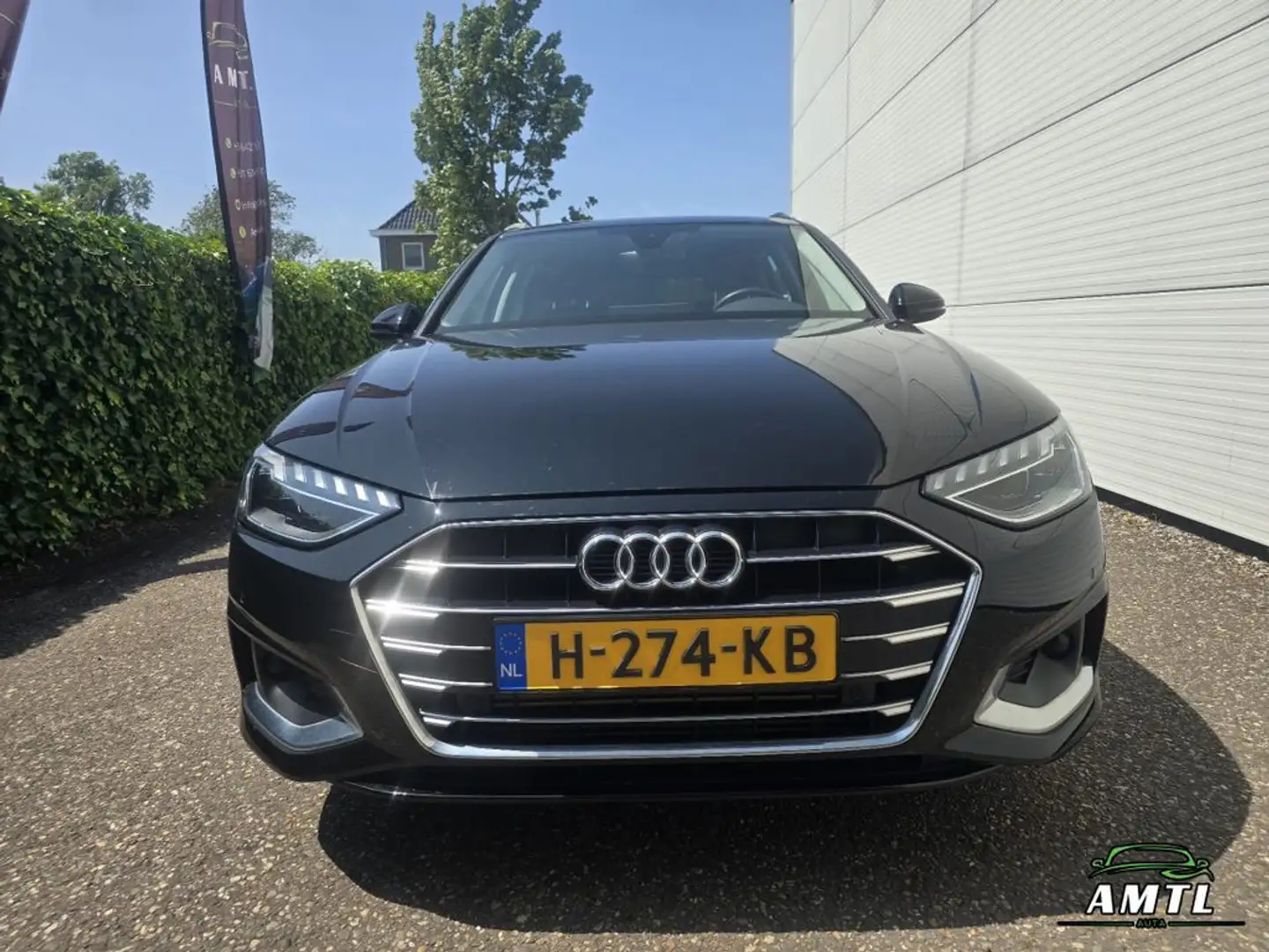 Audi A4 Avant - 35 TFSI Launch edition Business Zwart - 2