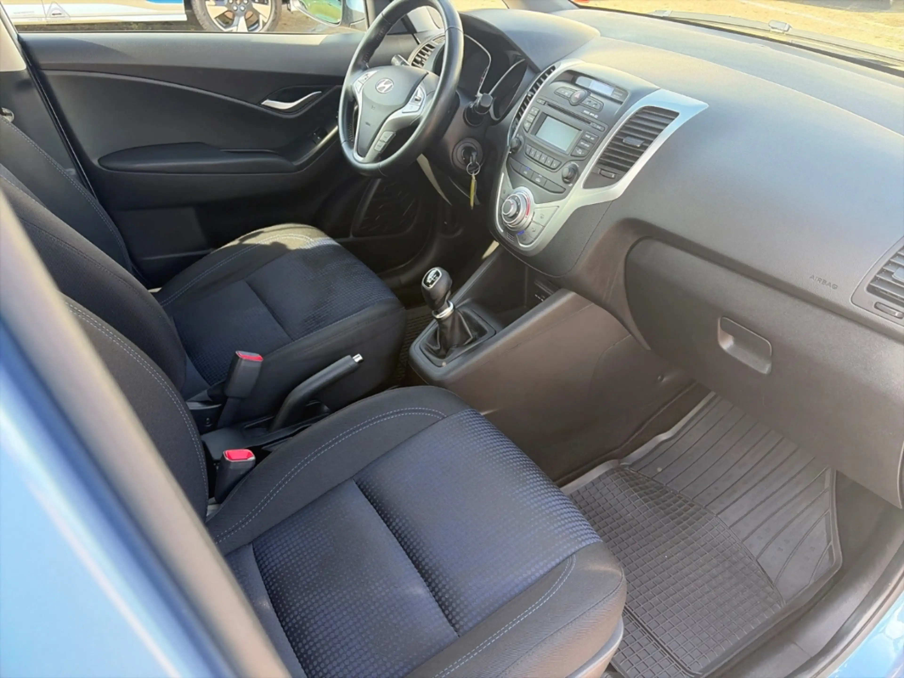 Hyundai iX20 Classic Berganfahrass. GA Privacyverglasung teilb. — photo 13