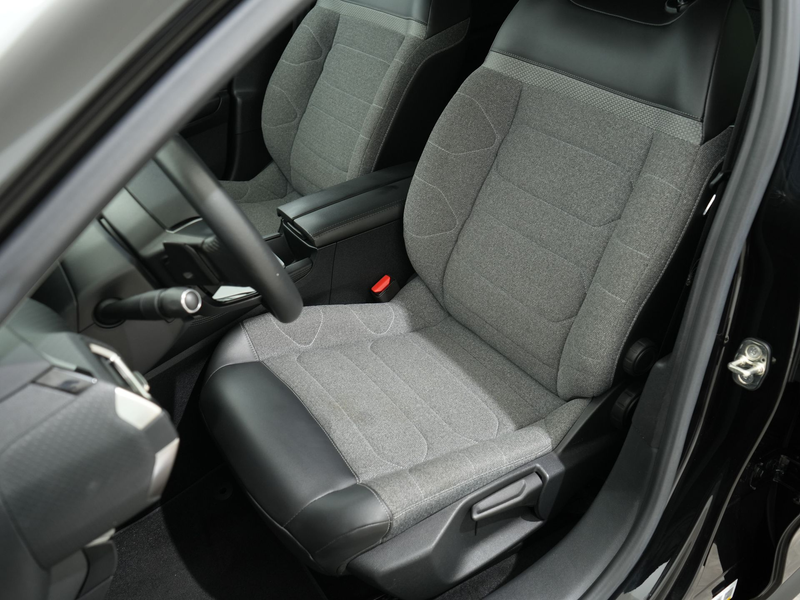 Citroen C5 X 1.2 TURBO 130PK BUSINESS EAT8 — photo 4