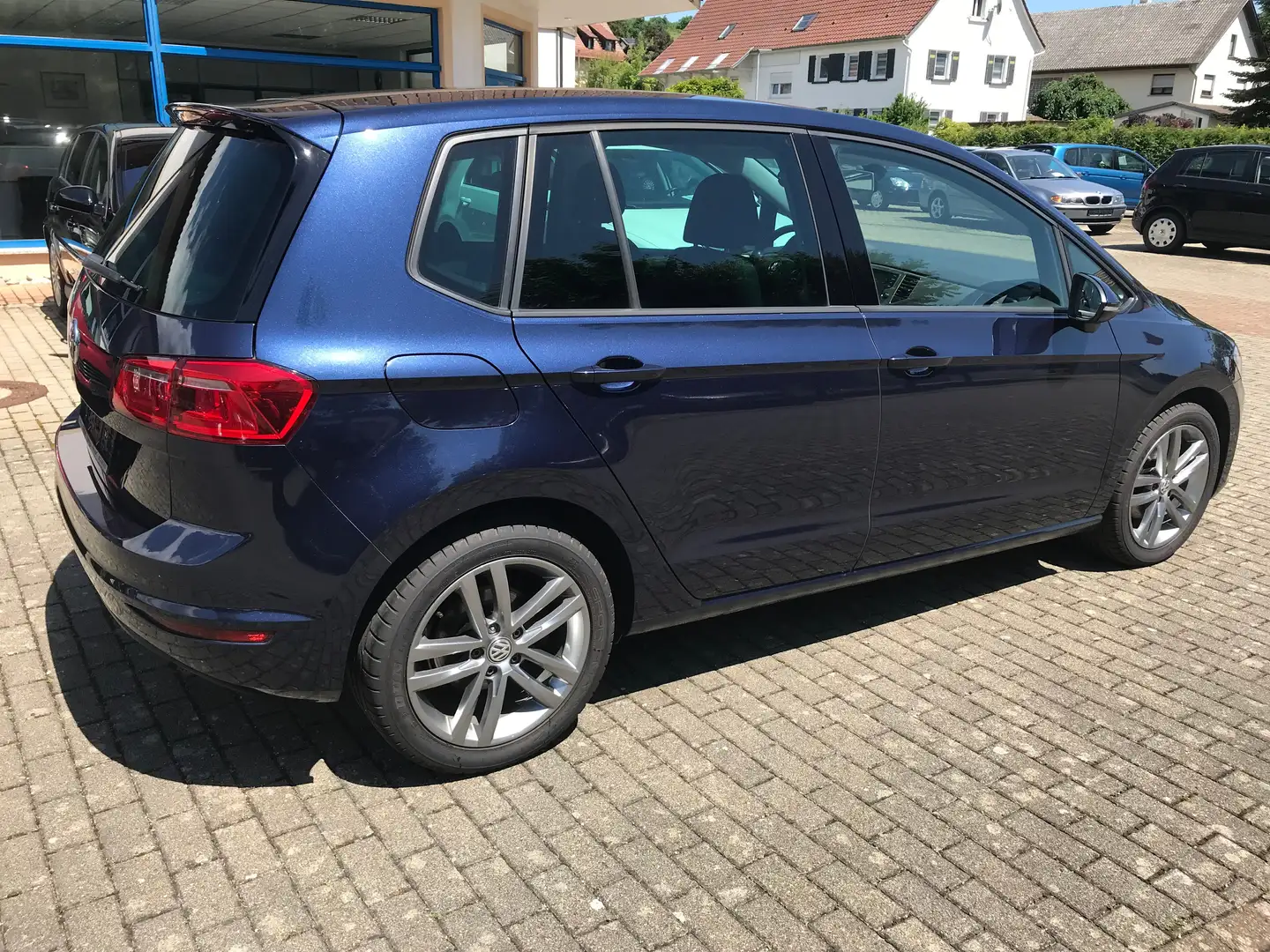 Volkswagen Golf Sportsvan Comfortl. BMT Kamera Alu Klima Met.Lack TÜV neu Blau - 2