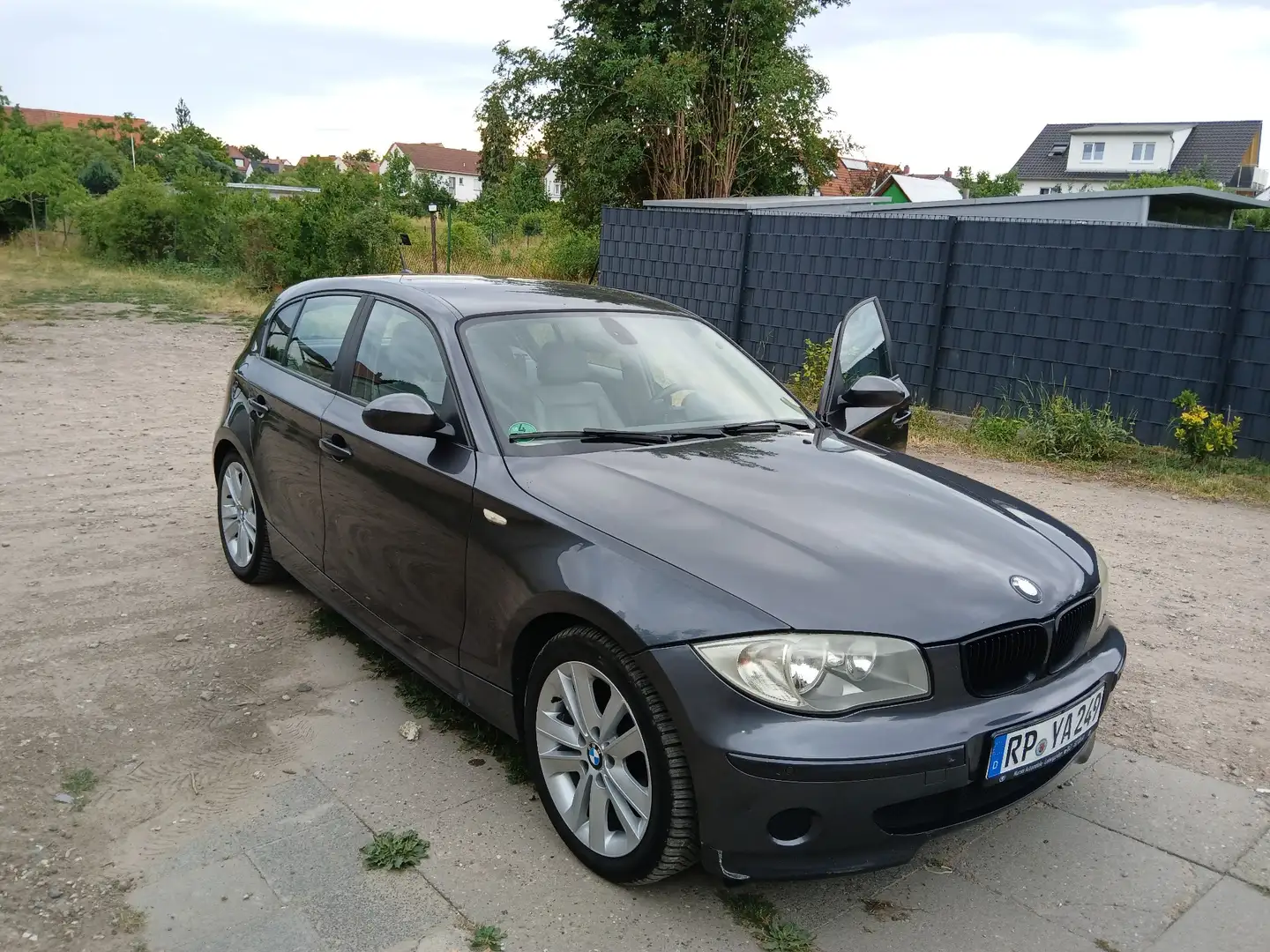 BMW 120 120i Attiva Gris - 1