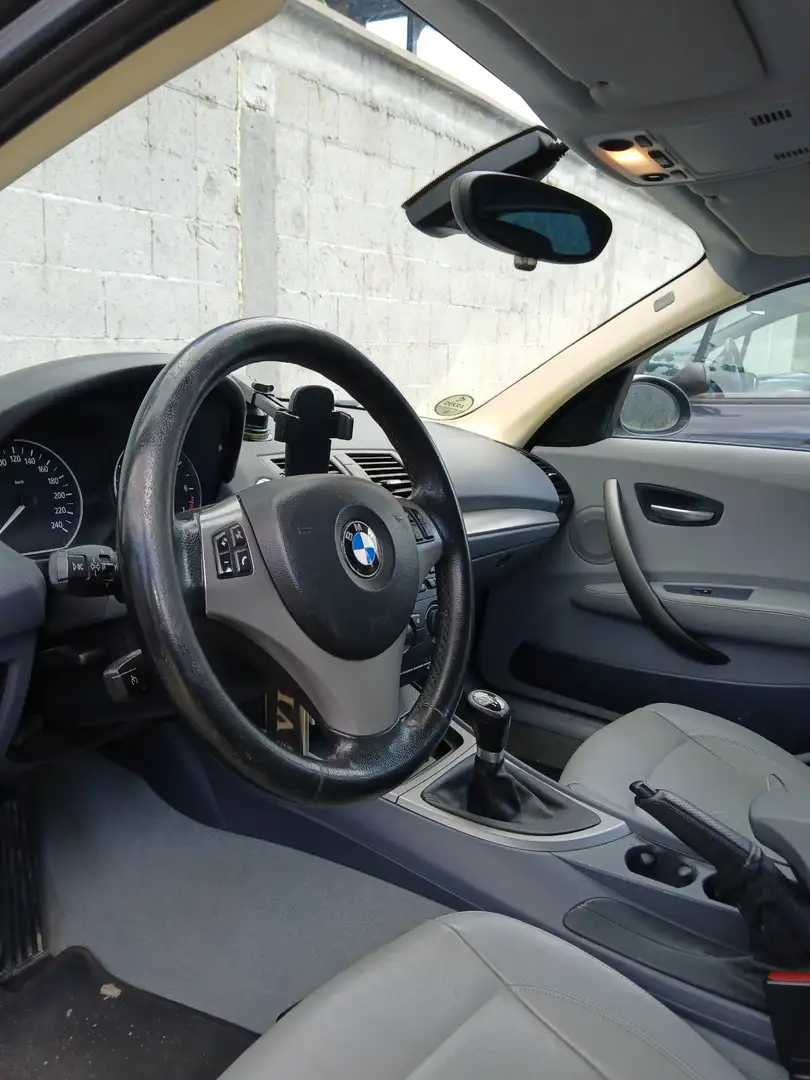 BMW 120 120i Attiva Grau - 1