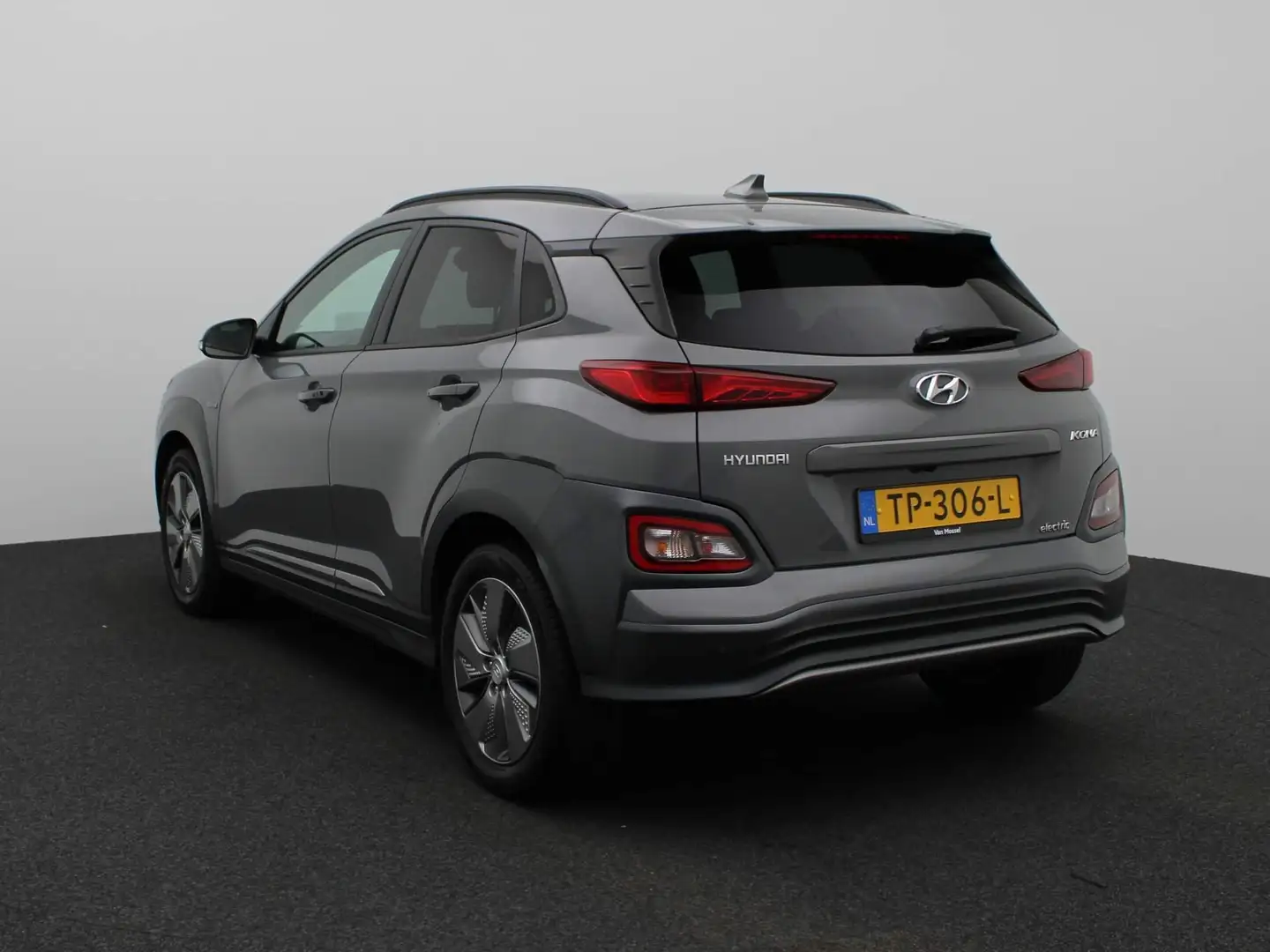 Hyundai KONA EV Premium 64 kWh | ECC | Navi | Leder | LMV | PDC Grijs - 2