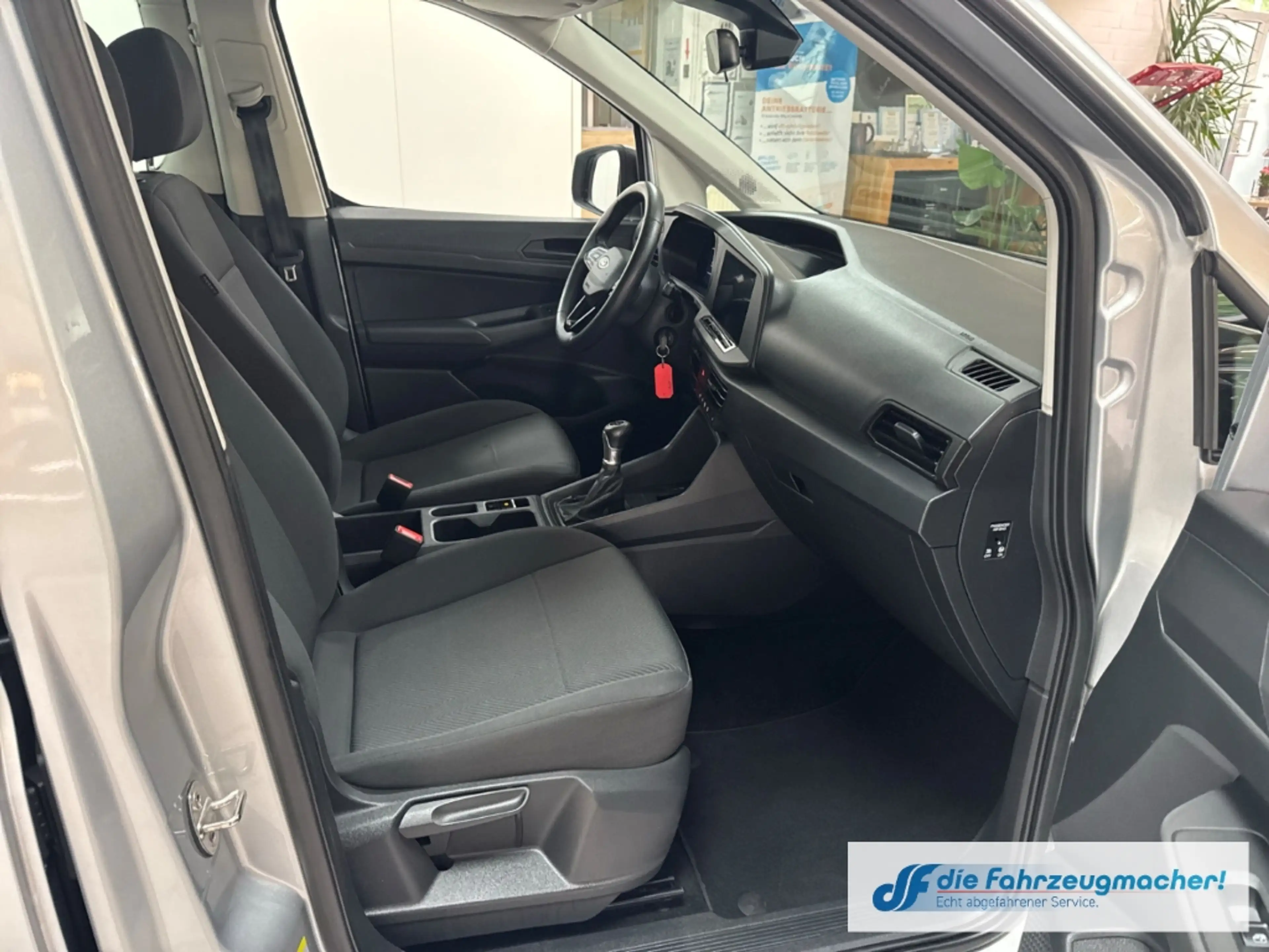Ford Tourneo Grand Trend 7-Sitzer Apple CarPlay Android Auto DA — photo 8