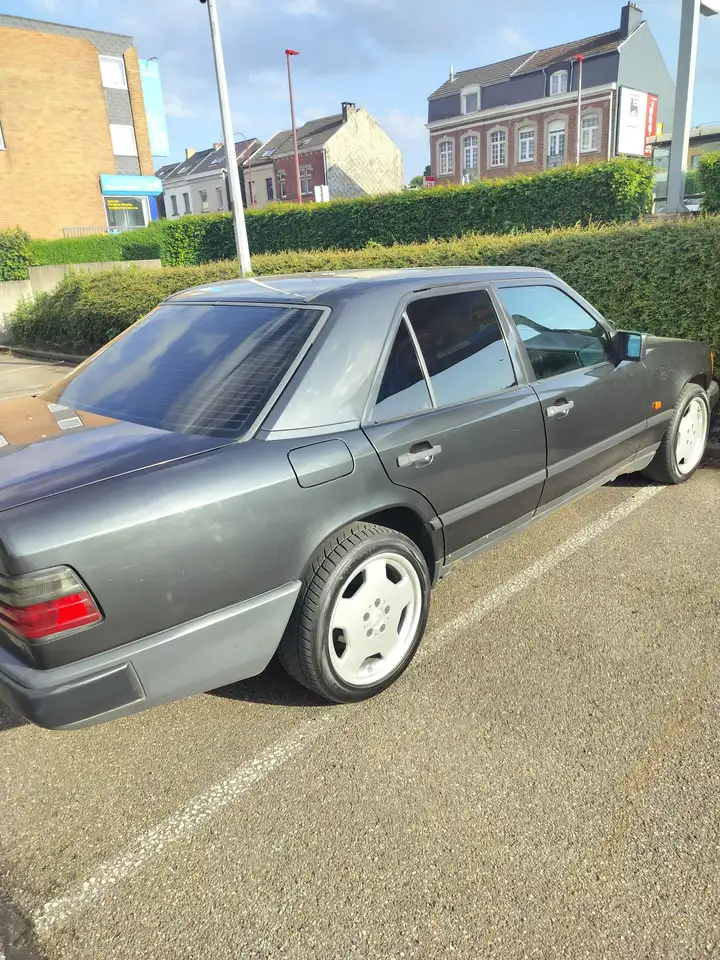 Mercedes-Benz 300 D A, foto 4