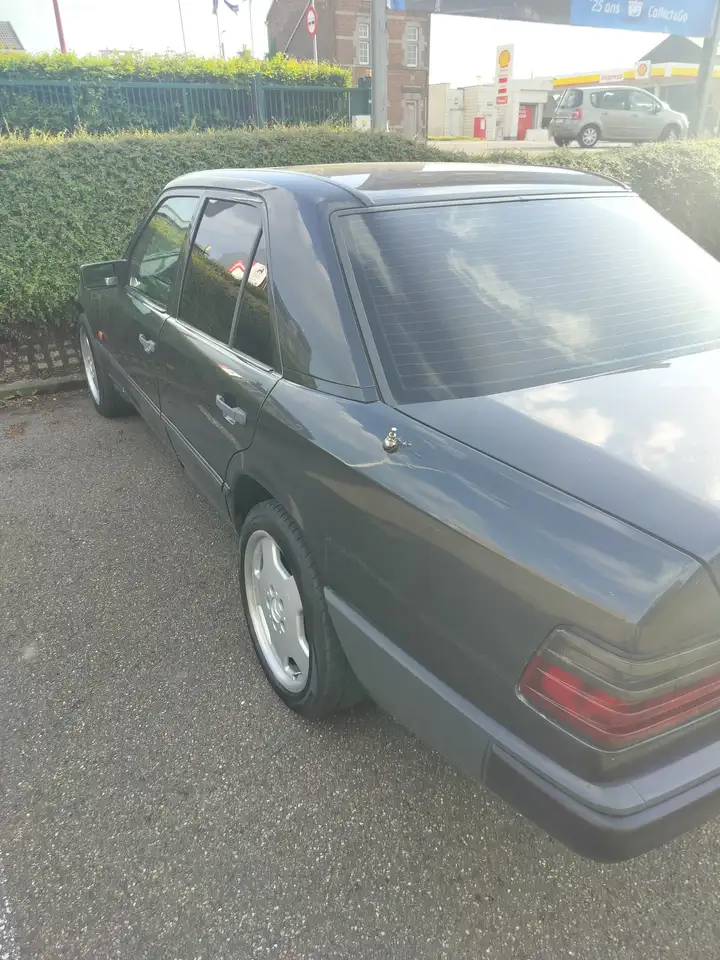 Mercedes-Benz 300 D A, foto 3
