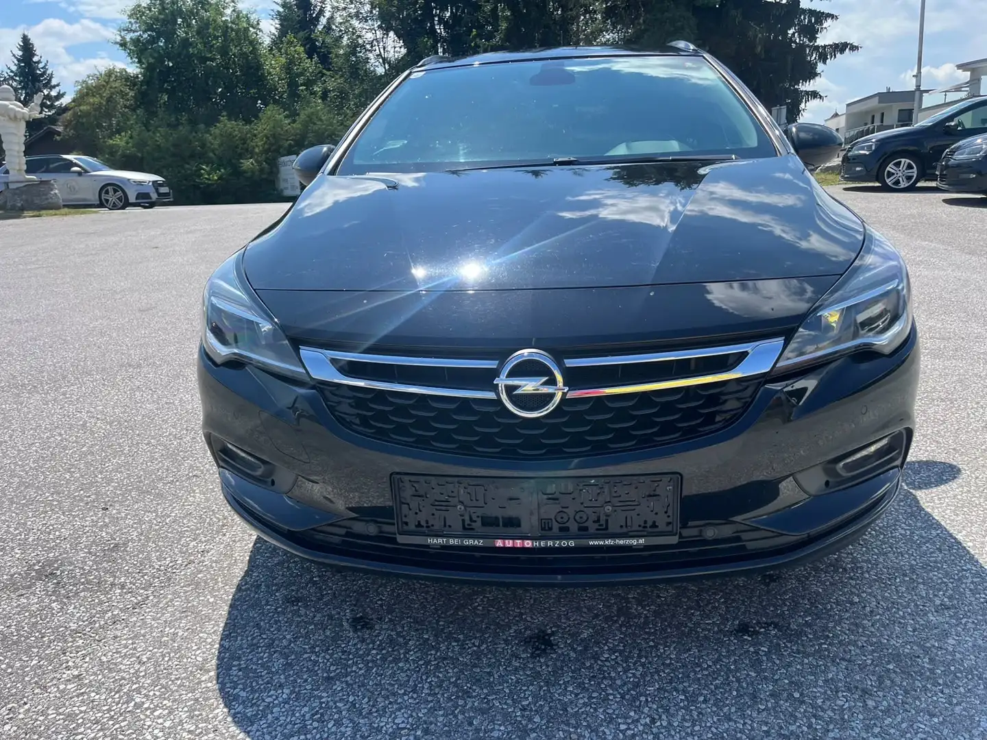 Opel Astra Sports Tourer 1.6 CDTI Schwarz - 2