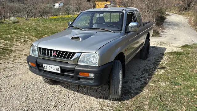 Mitsubishi L200