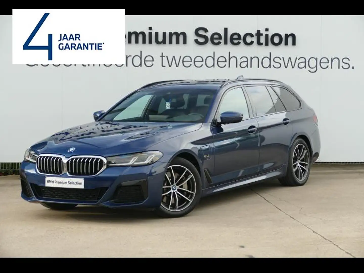 BMW 520 Touring Hybride Bleu - 1