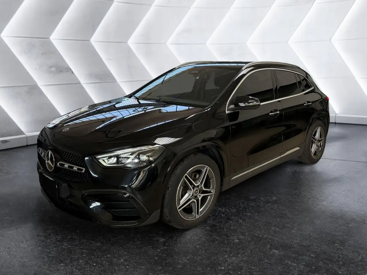 Mercedes-Benz GLA 200