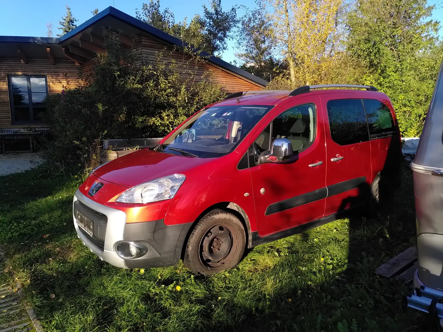 Peugeot Partner Partner Tepee Outdoor 1,6 16V Outdoor Rot - 2